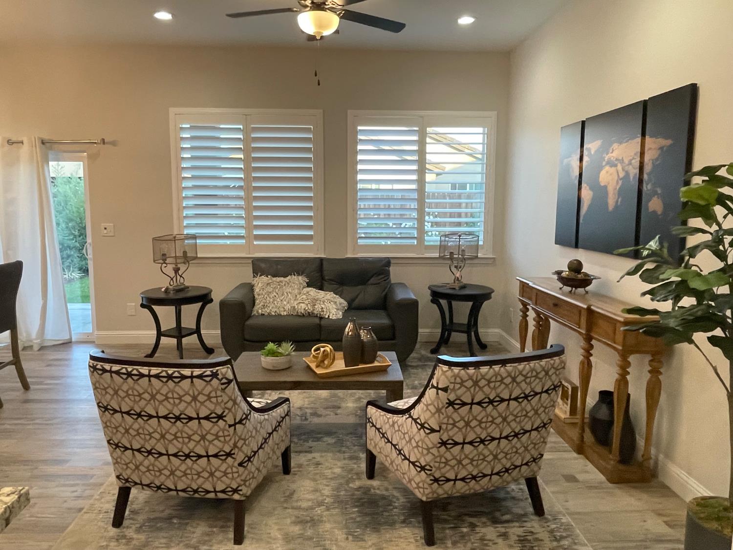 16190 West David, Kerman, CA 93630