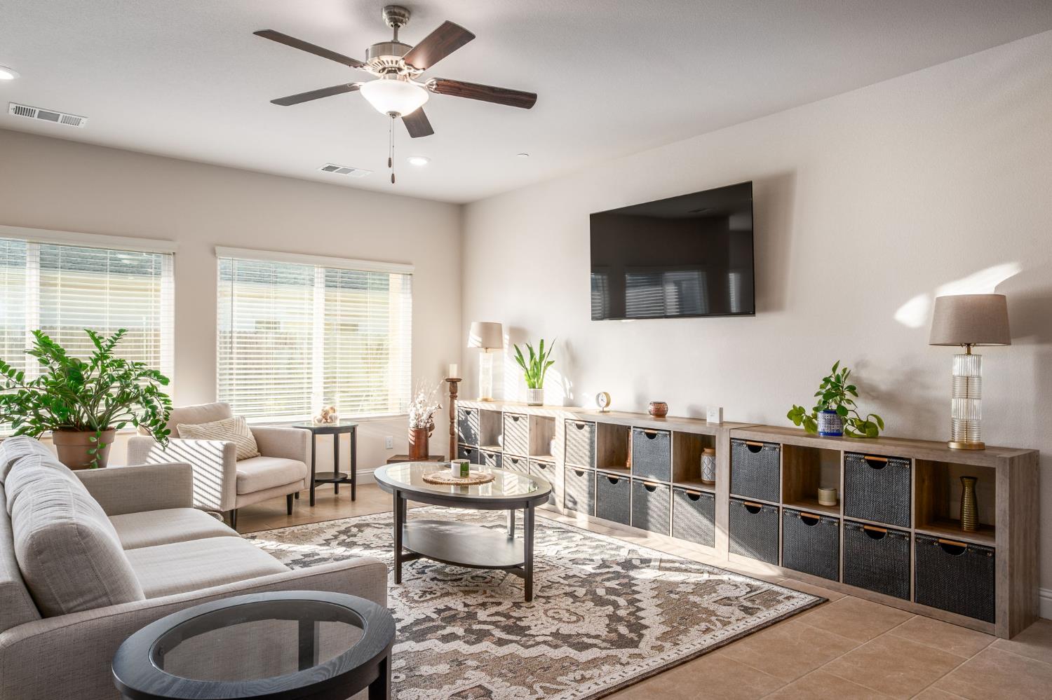 1797 Clearwater St, Tulare, CA 93274