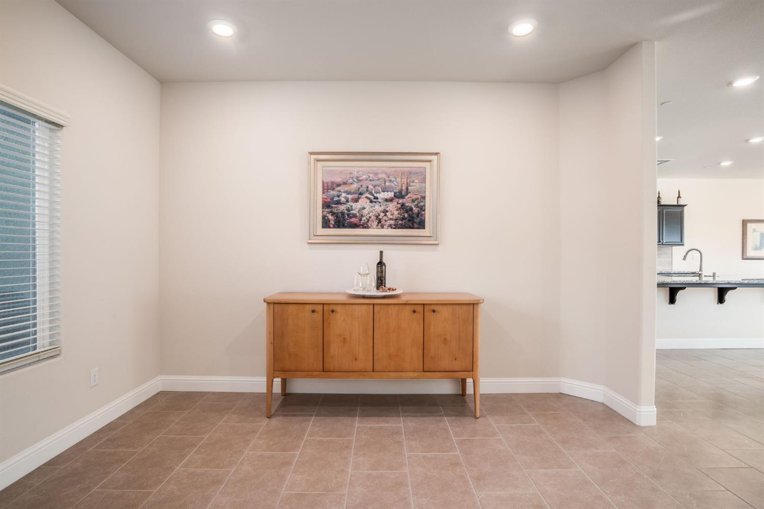 1797 Clearwater St, Tulare, CA 93274