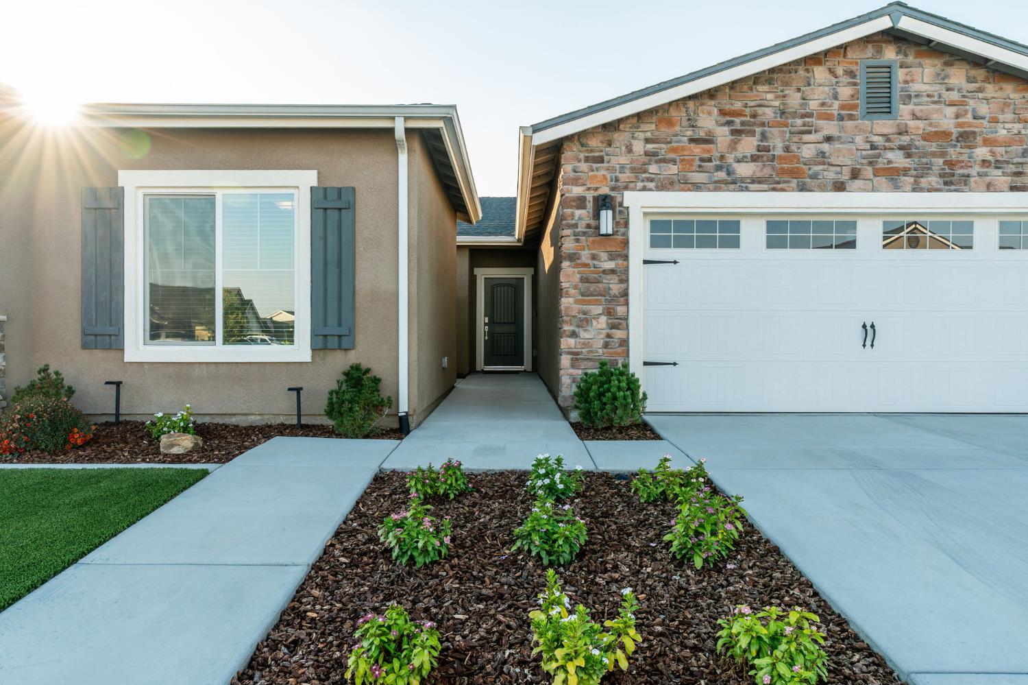 1797 Clearwater St, Tulare, CA 93274