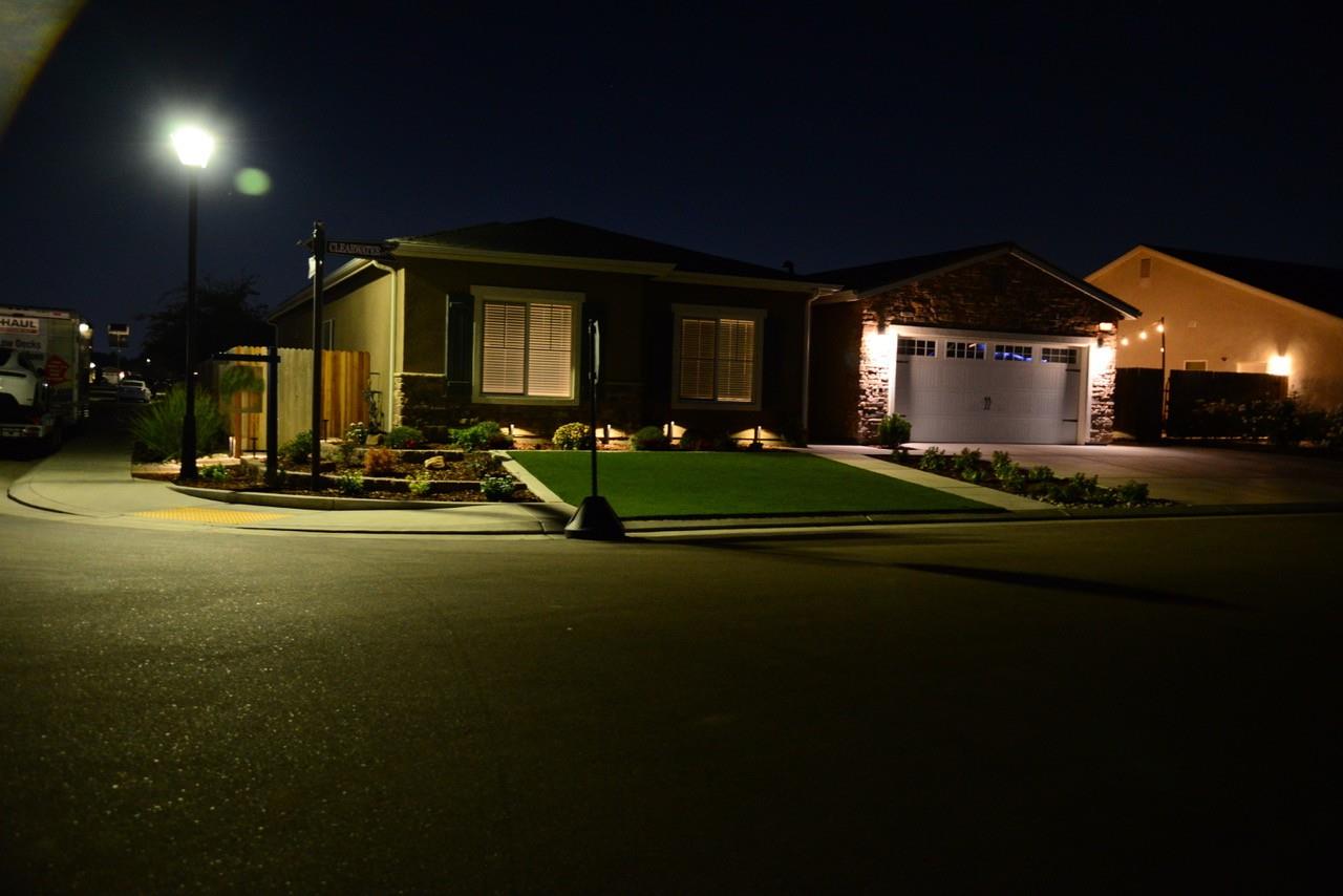 1797 Clearwater St, Tulare, CA 93274