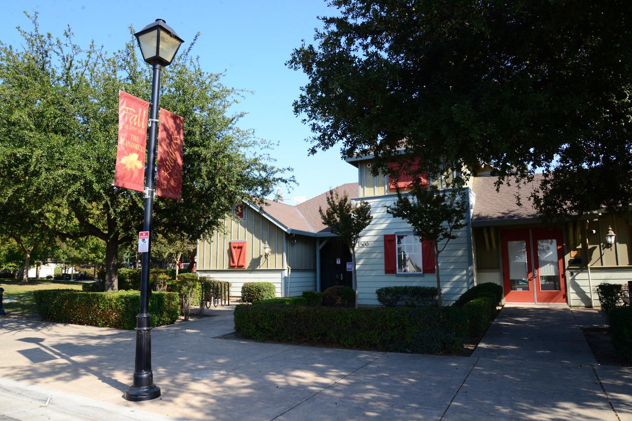 1797 Clearwater St, Tulare, CA 93274