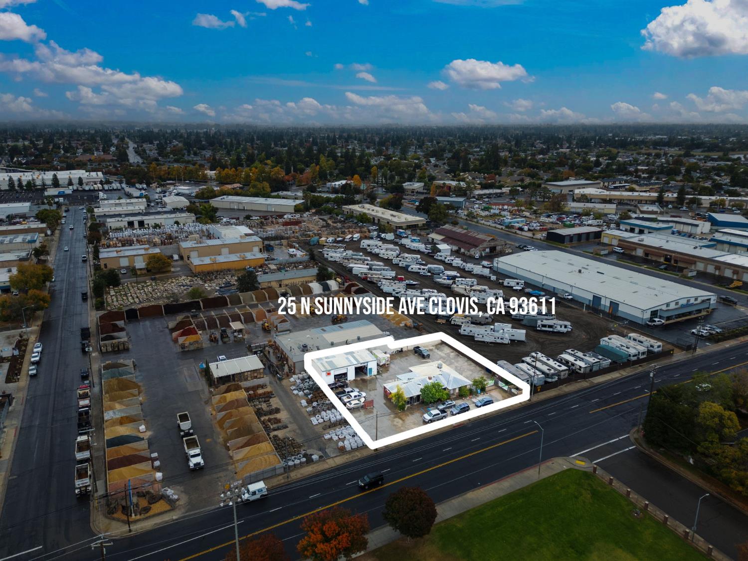 25 N Sunnyside Ave, Clovis, CA 93611