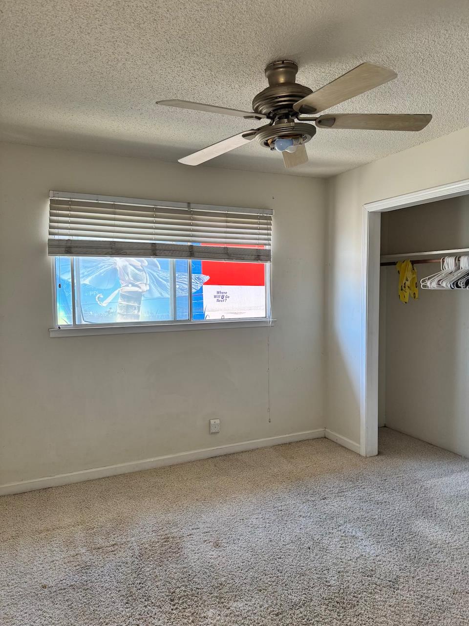 25 N Sunnyside Ave, Clovis, CA 93611