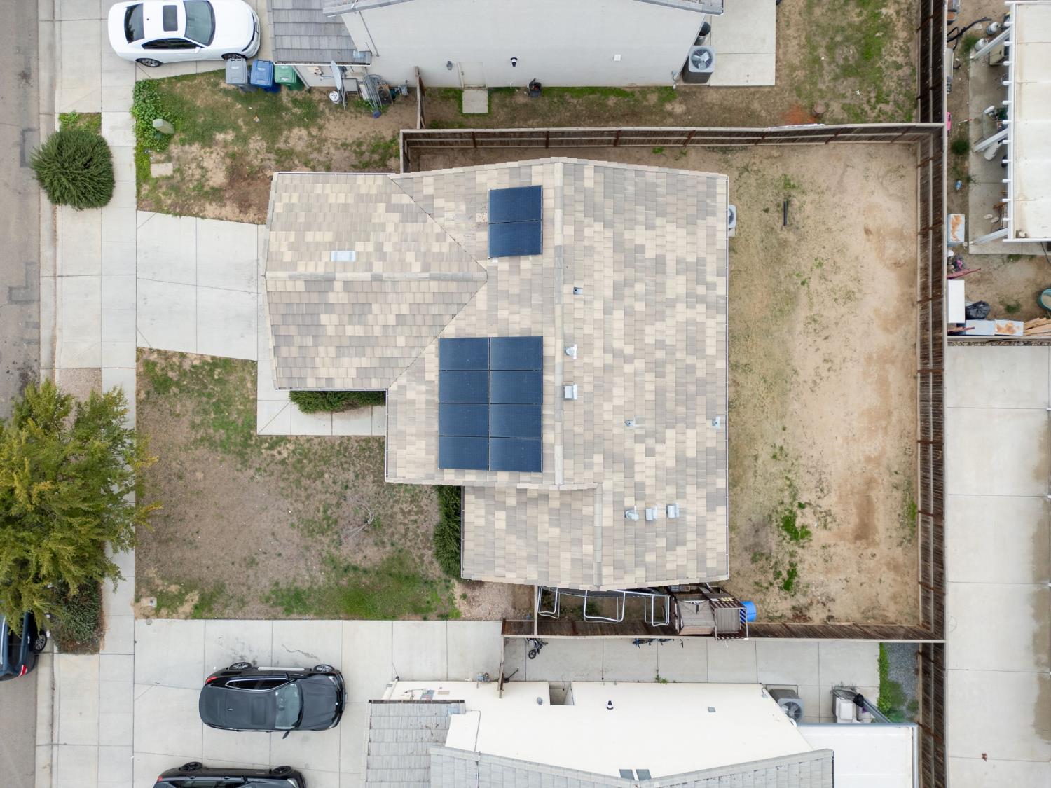 522 Barbara Ave, Sanger, CA 93657