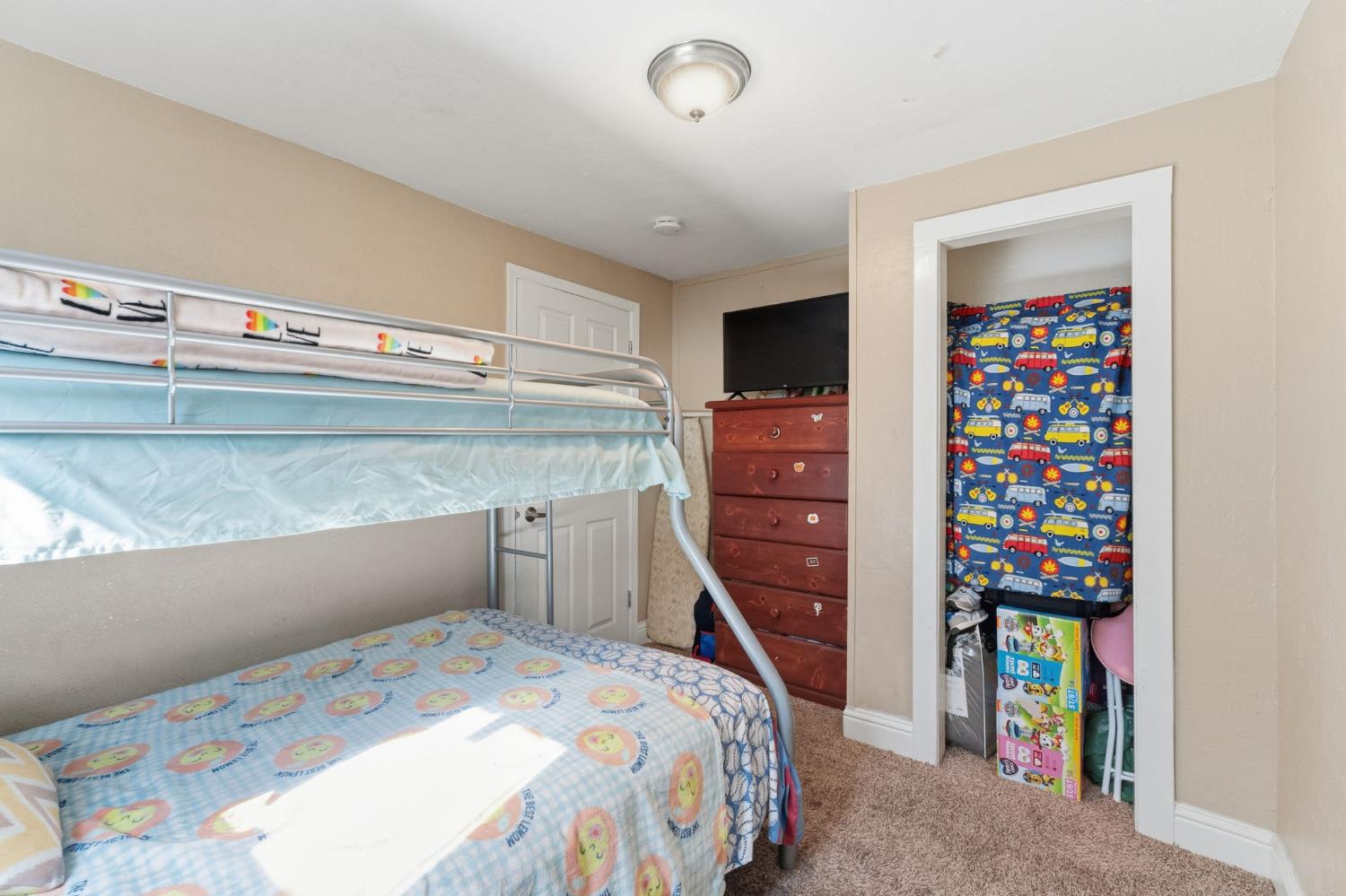 321 N Orange Ave, Exeter, CA 93221