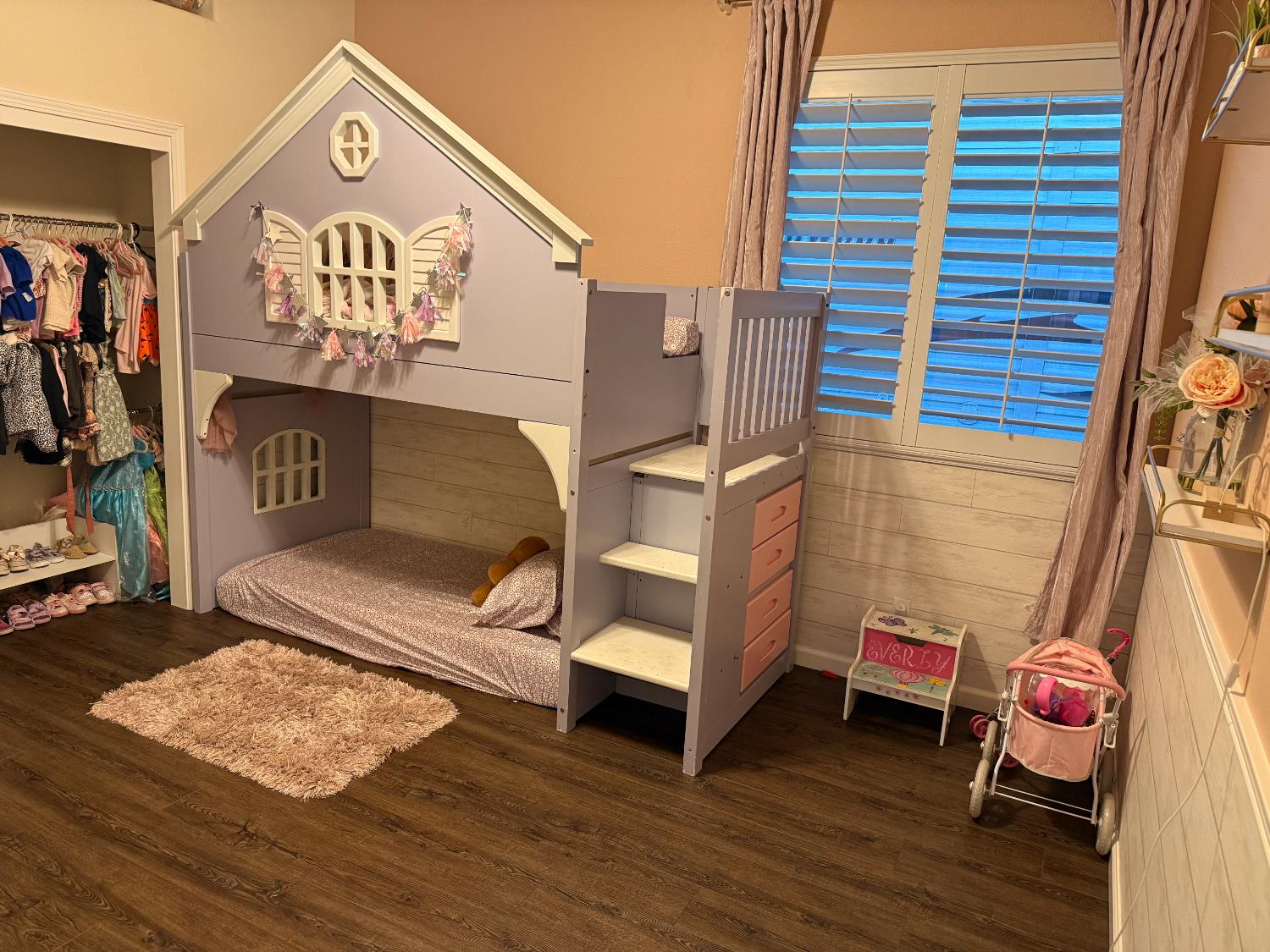 2722 Calimyrna Ave, Clovis, CA 93611