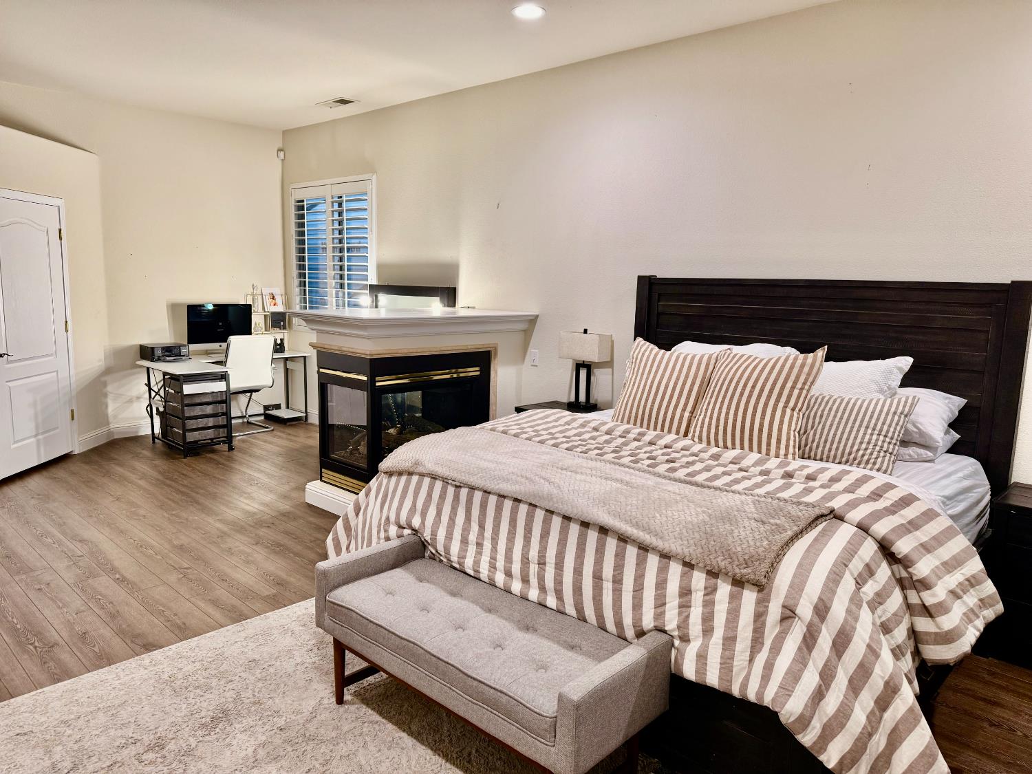 2722 Calimyrna Ave, Clovis, CA 93611