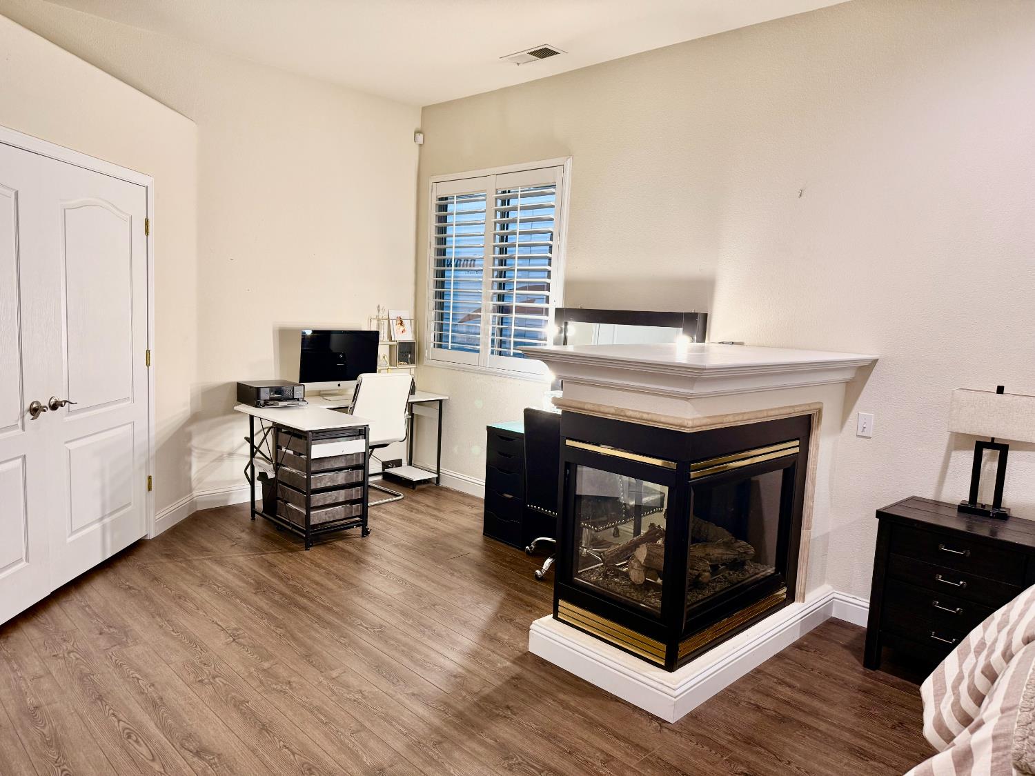 2722 Calimyrna Ave, Clovis, CA 93611