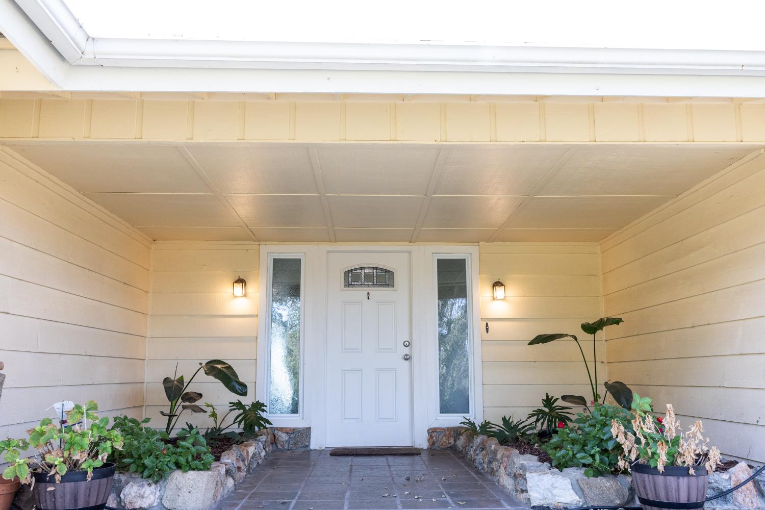 41443 Roaring River Ct, Coarsegold, CA 93614