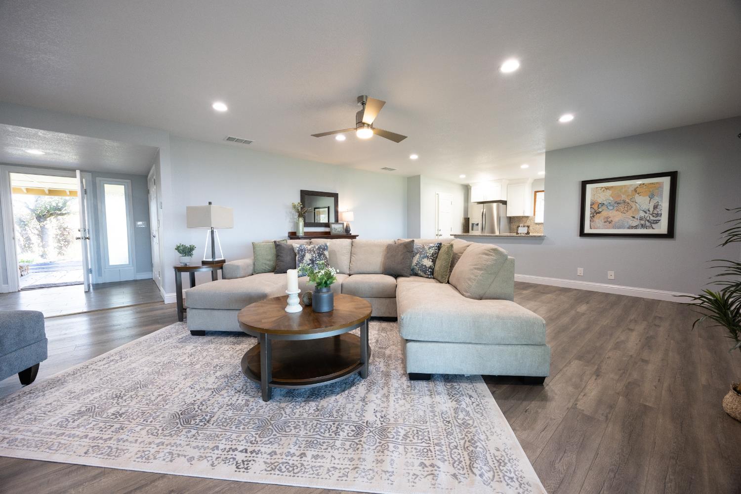 41443 Roaring River Ct, Coarsegold, CA 93614