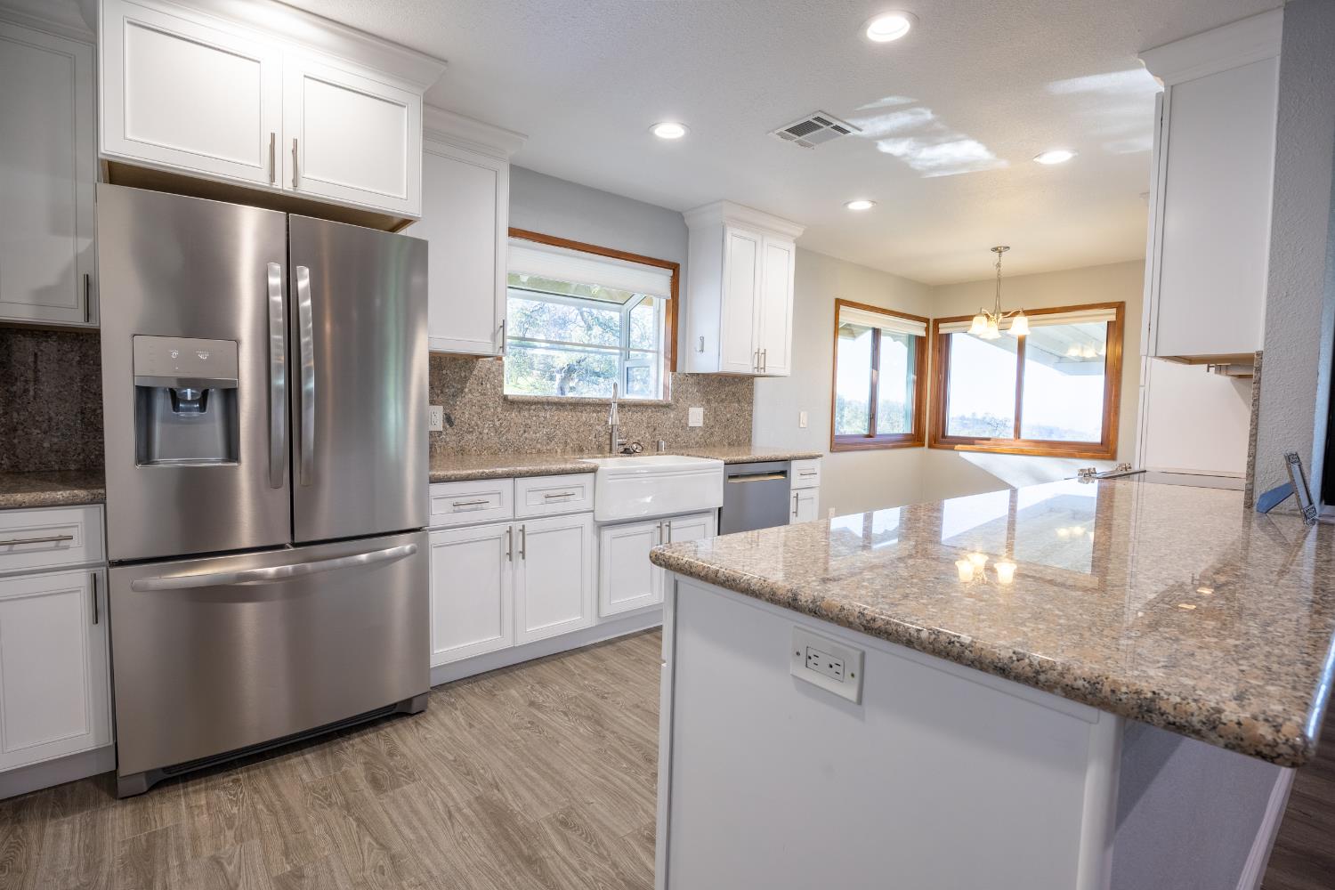 41443 Roaring River Ct, Coarsegold, CA 93614