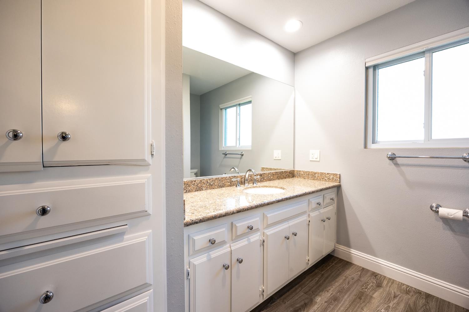 41443 Roaring River Ct, Coarsegold, CA 93614