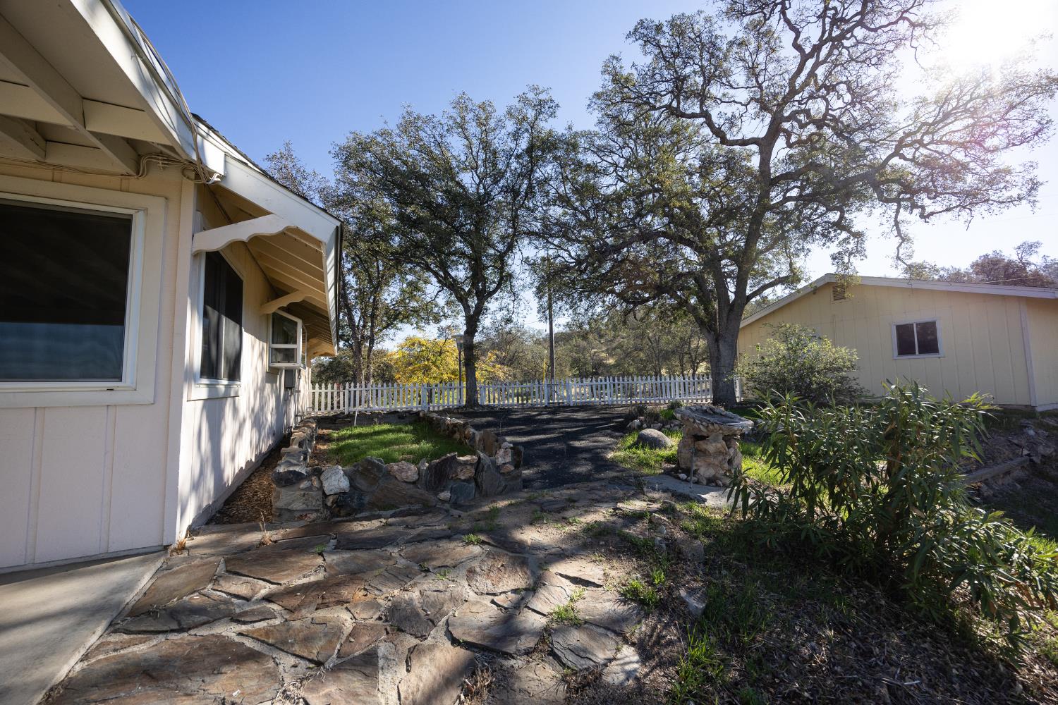 41443 Roaring River Ct, Coarsegold, CA 93614