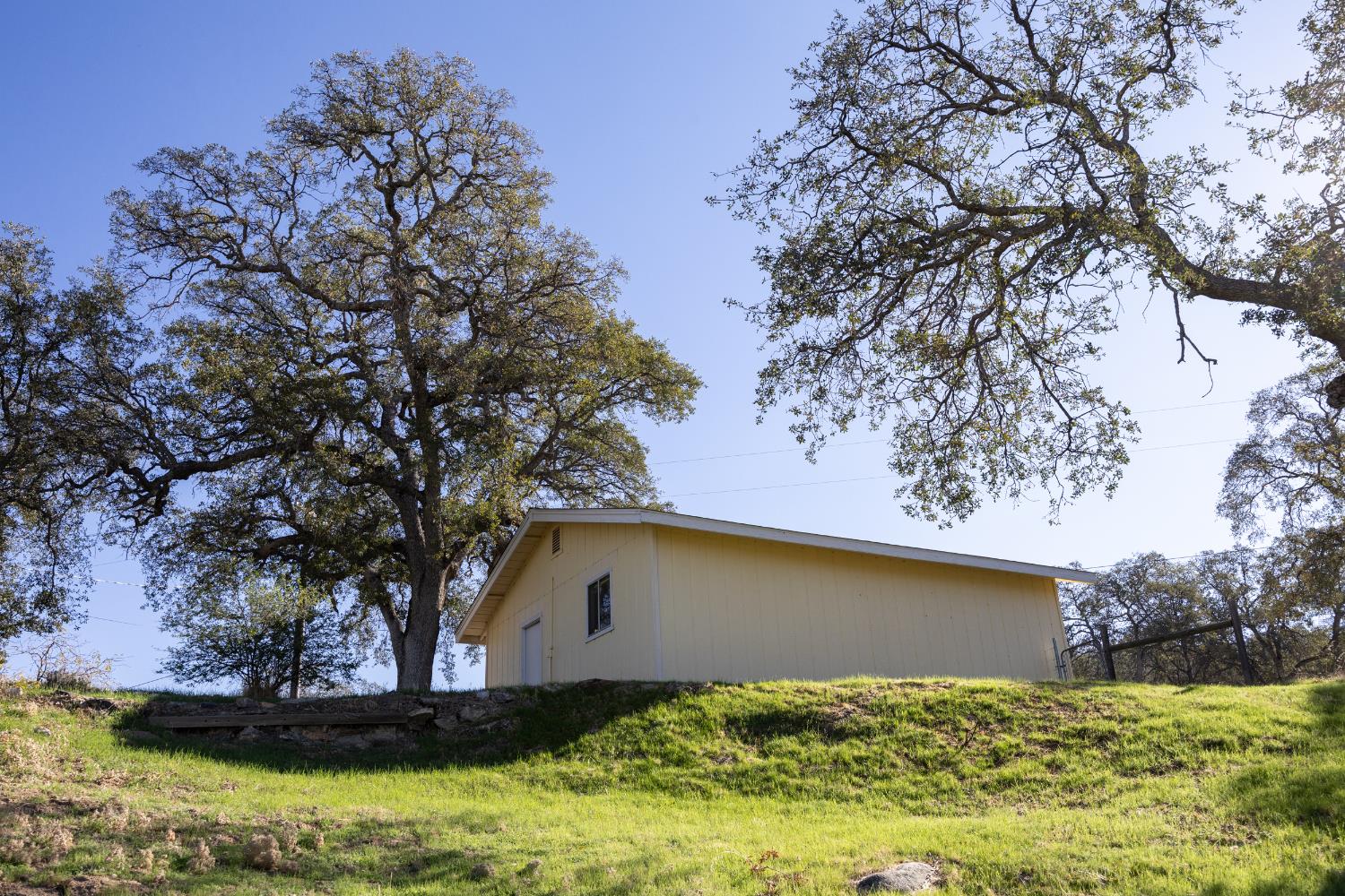 41443 Roaring River Ct, Coarsegold, CA 93614