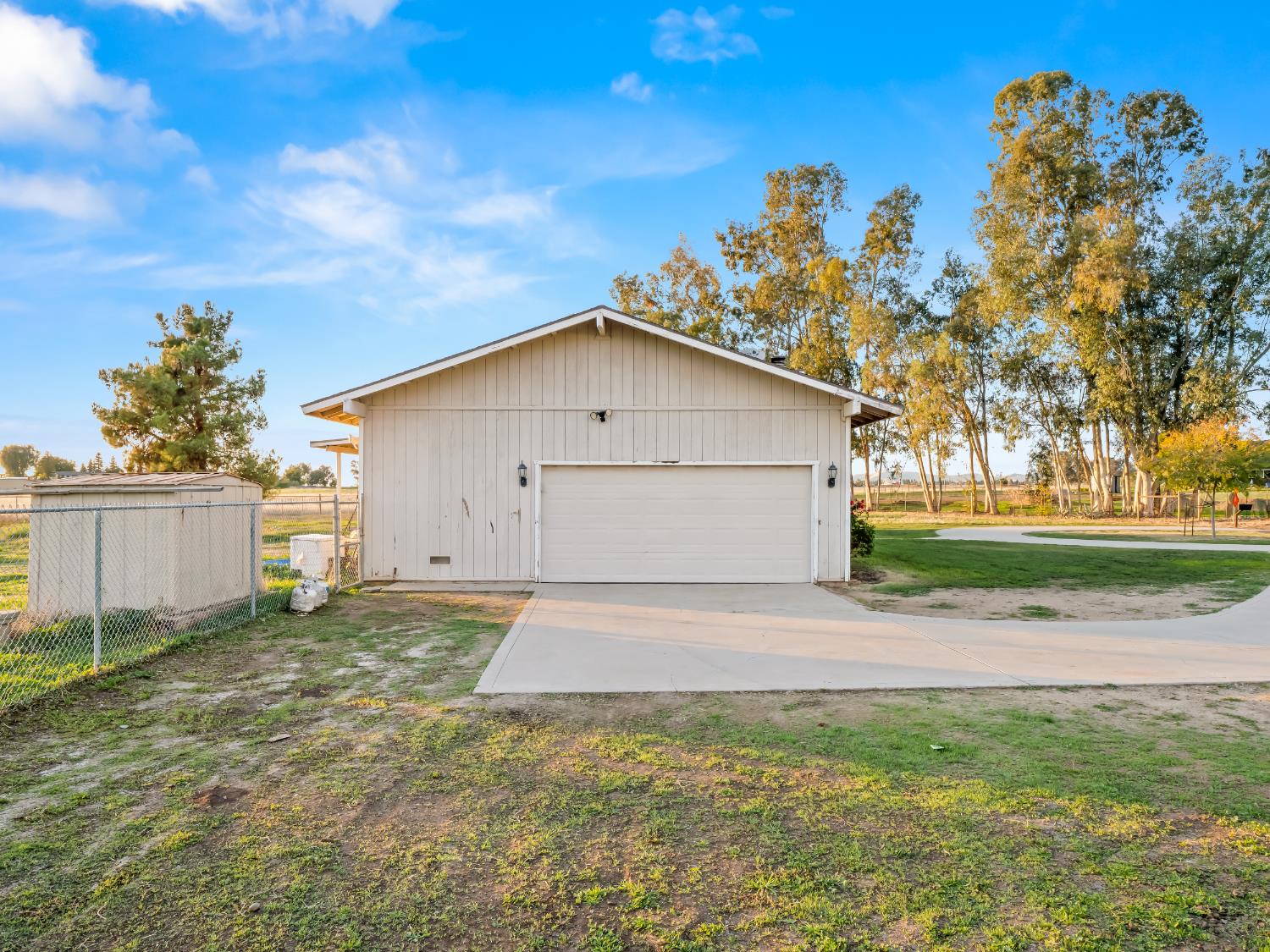 13017 Violet Ln, Clovis, CA 93619