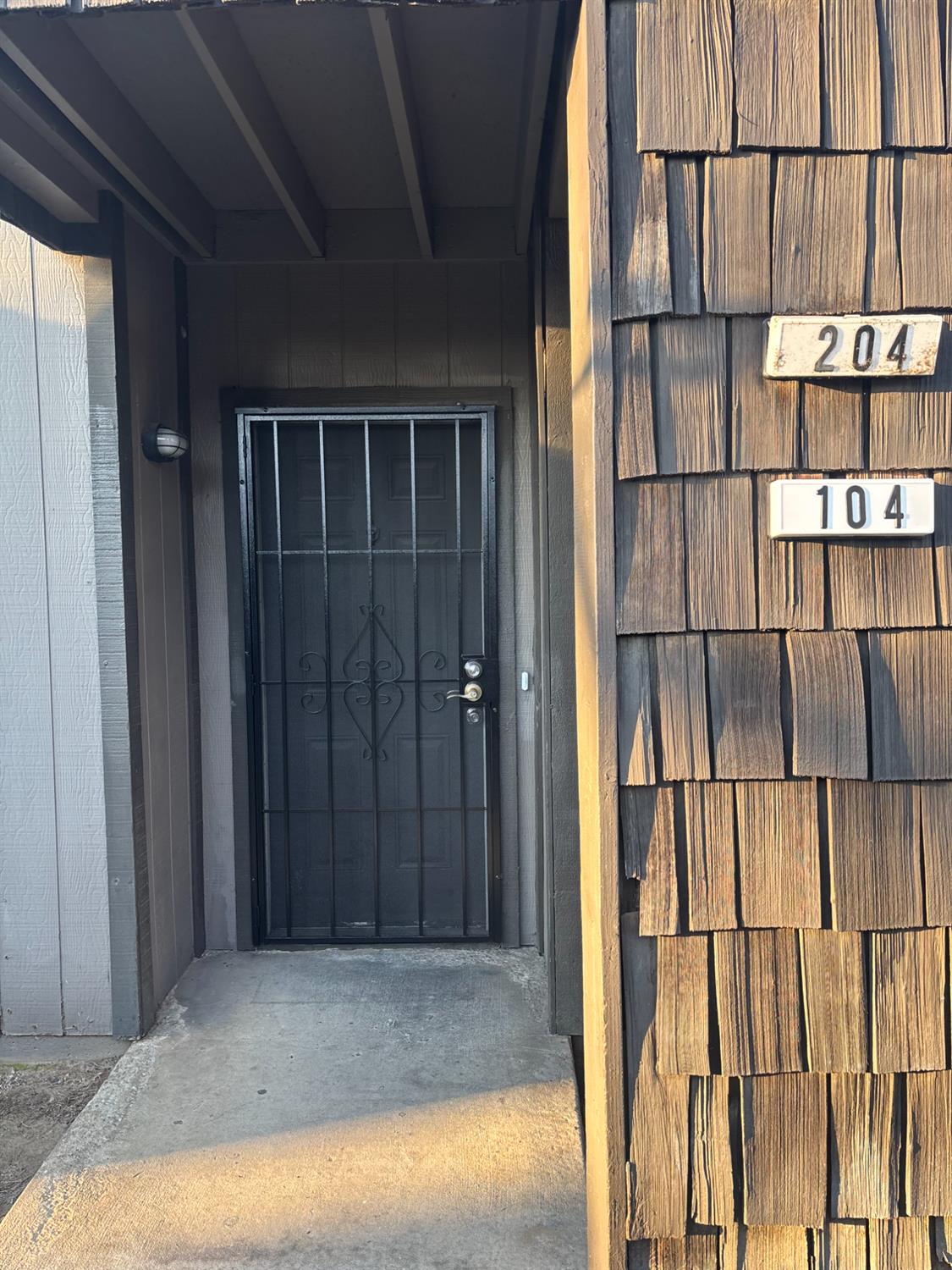 4860 E Lane Ave #104, Fresno, CA 93727