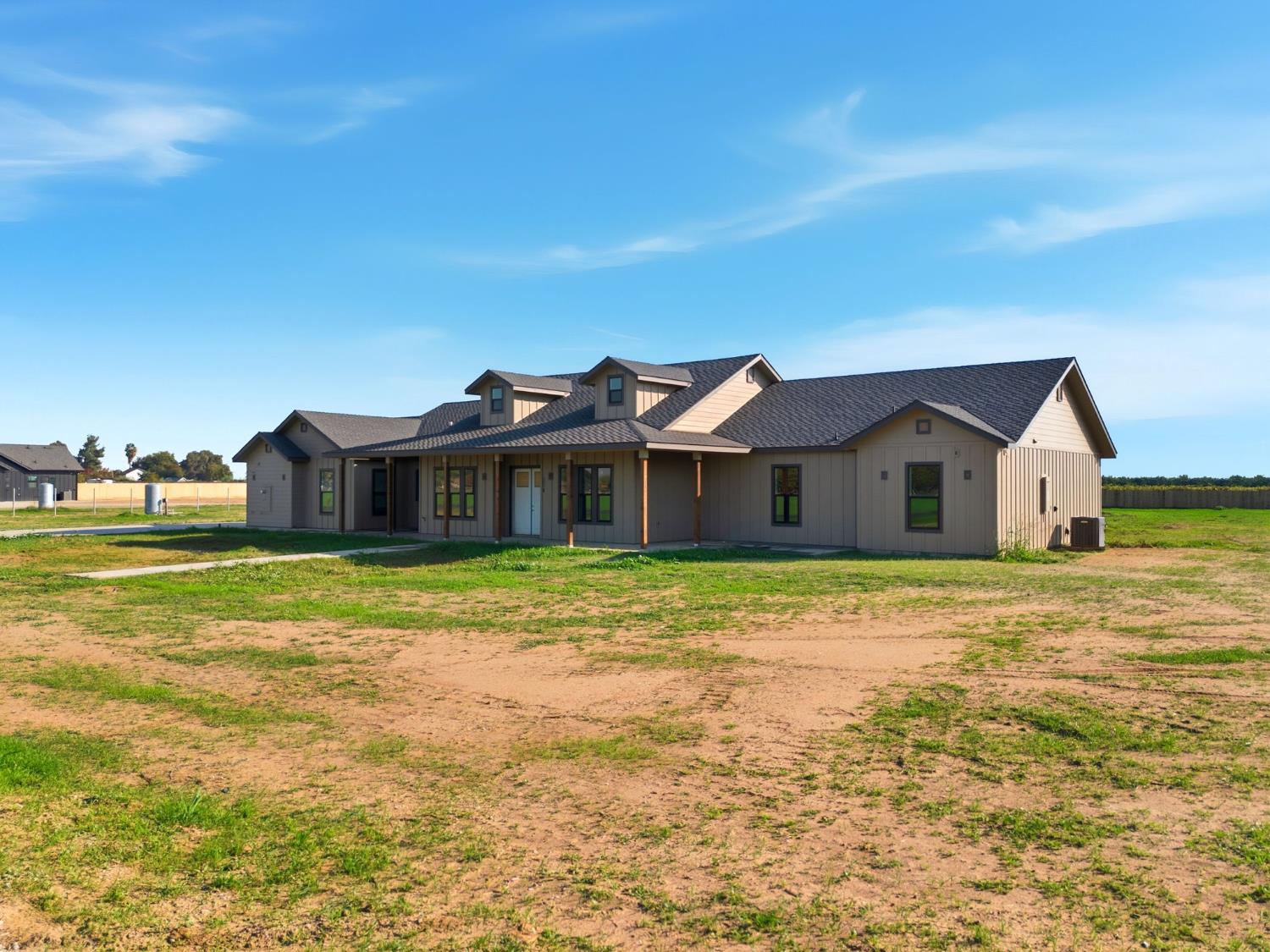 605 S Anderson B Rd, Exeter, CA 93221