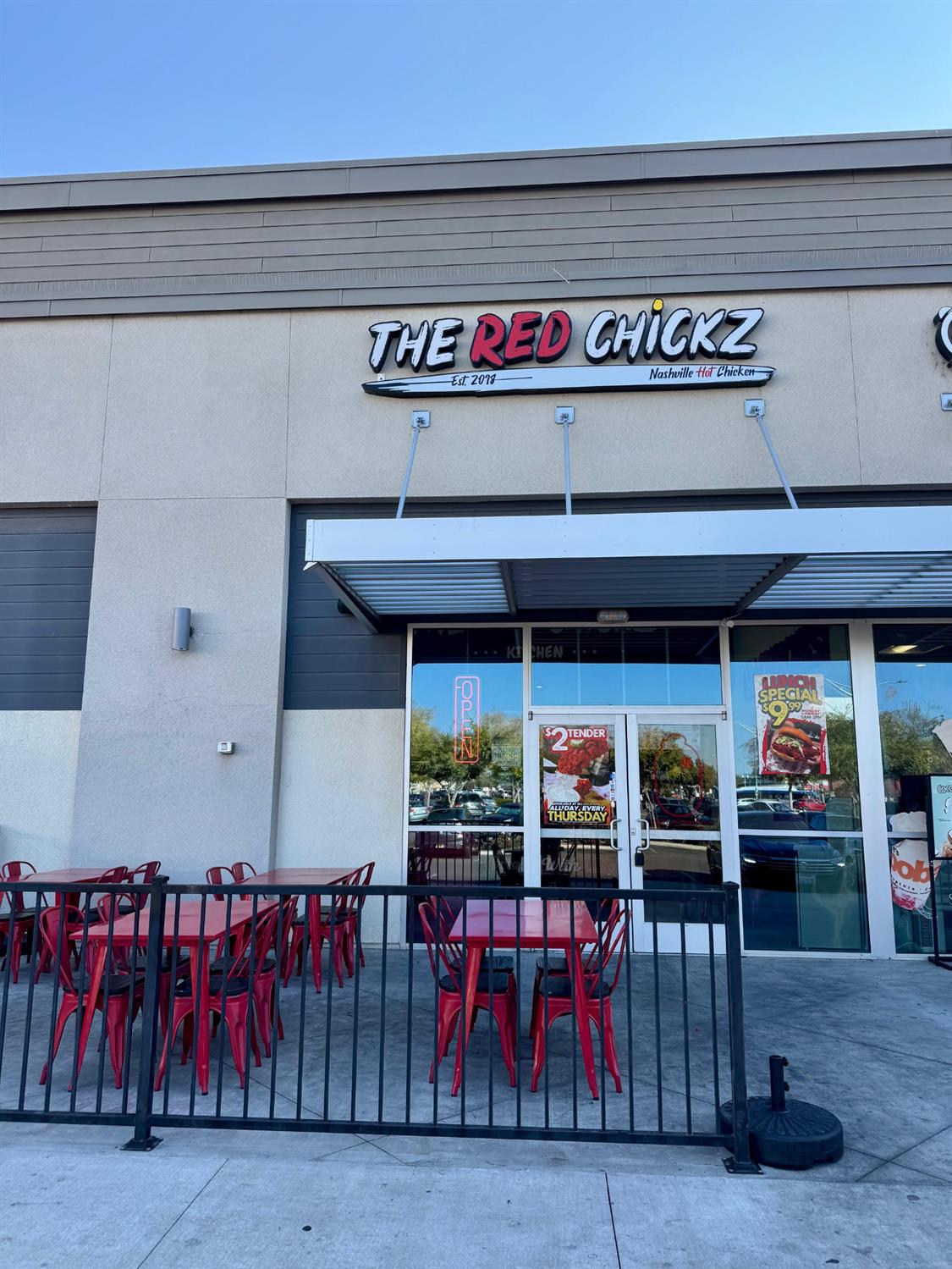 3520 N Blackstone Ave, Fresno, CA 93726