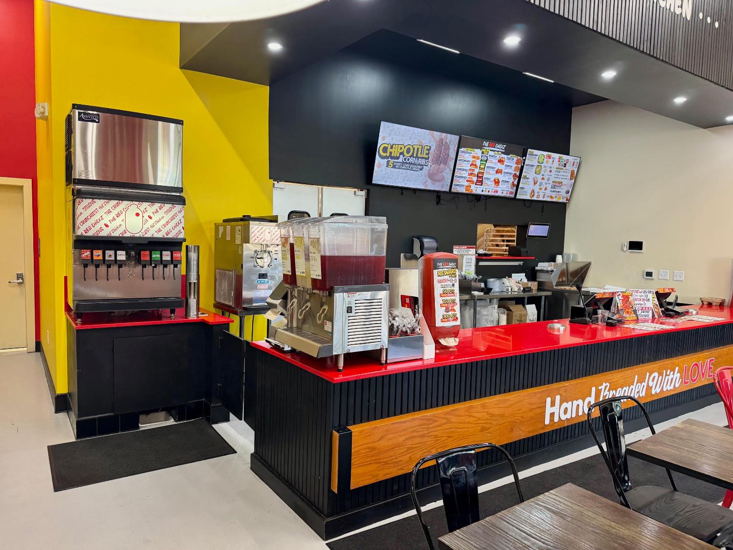 3520 N Blackstone Ave, Fresno, CA 93726