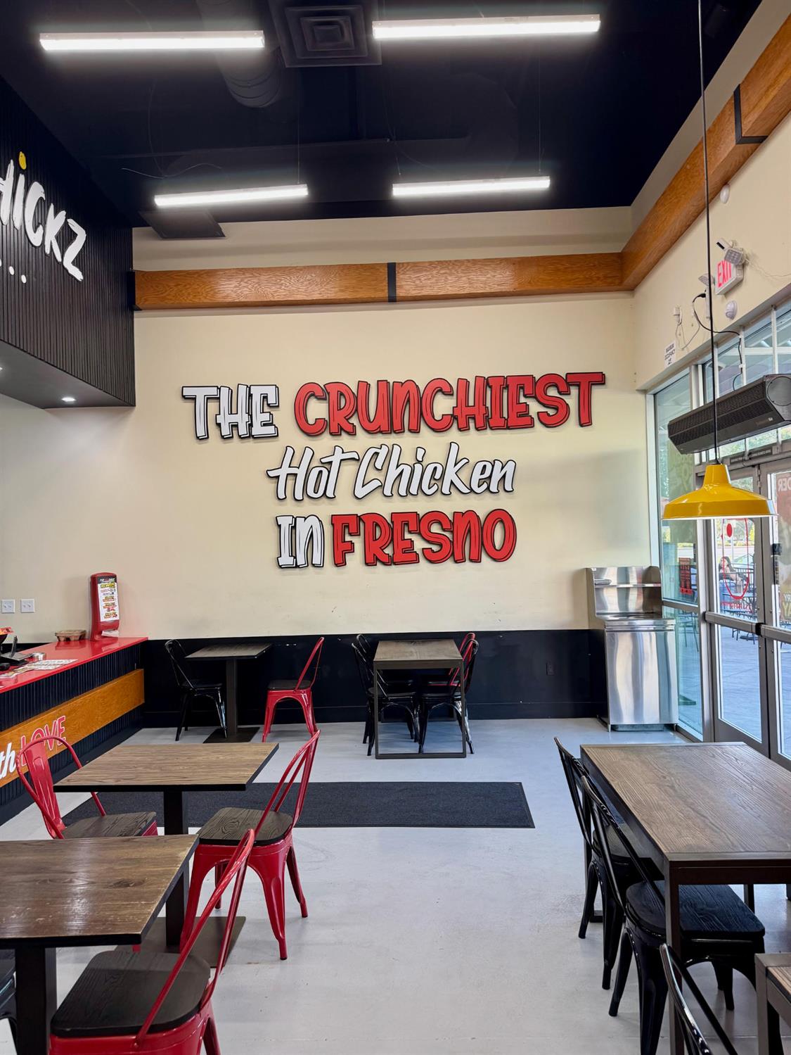 3520 N Blackstone Ave, Fresno, CA 93726