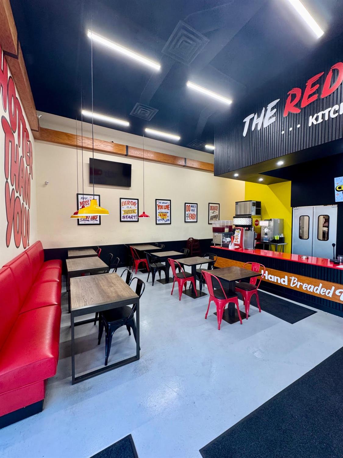 3520 N Blackstone Ave, Fresno, CA 93726