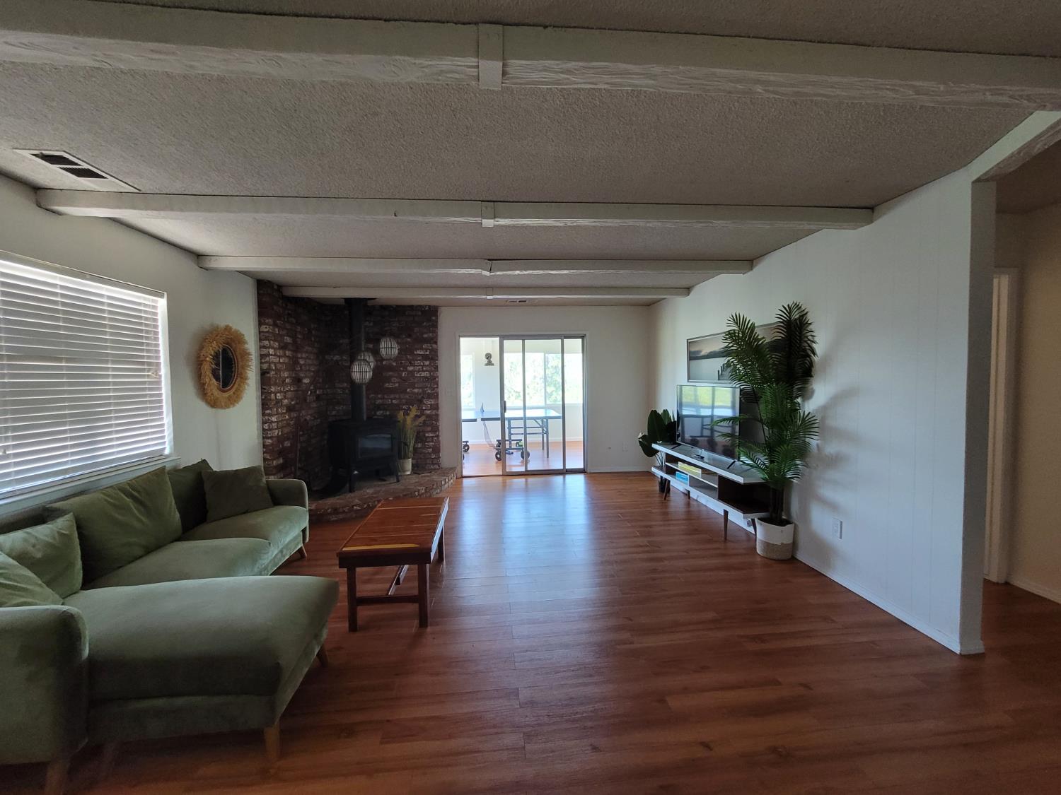 50689 Critter Creek Ln, Oakhurst, CA 93644