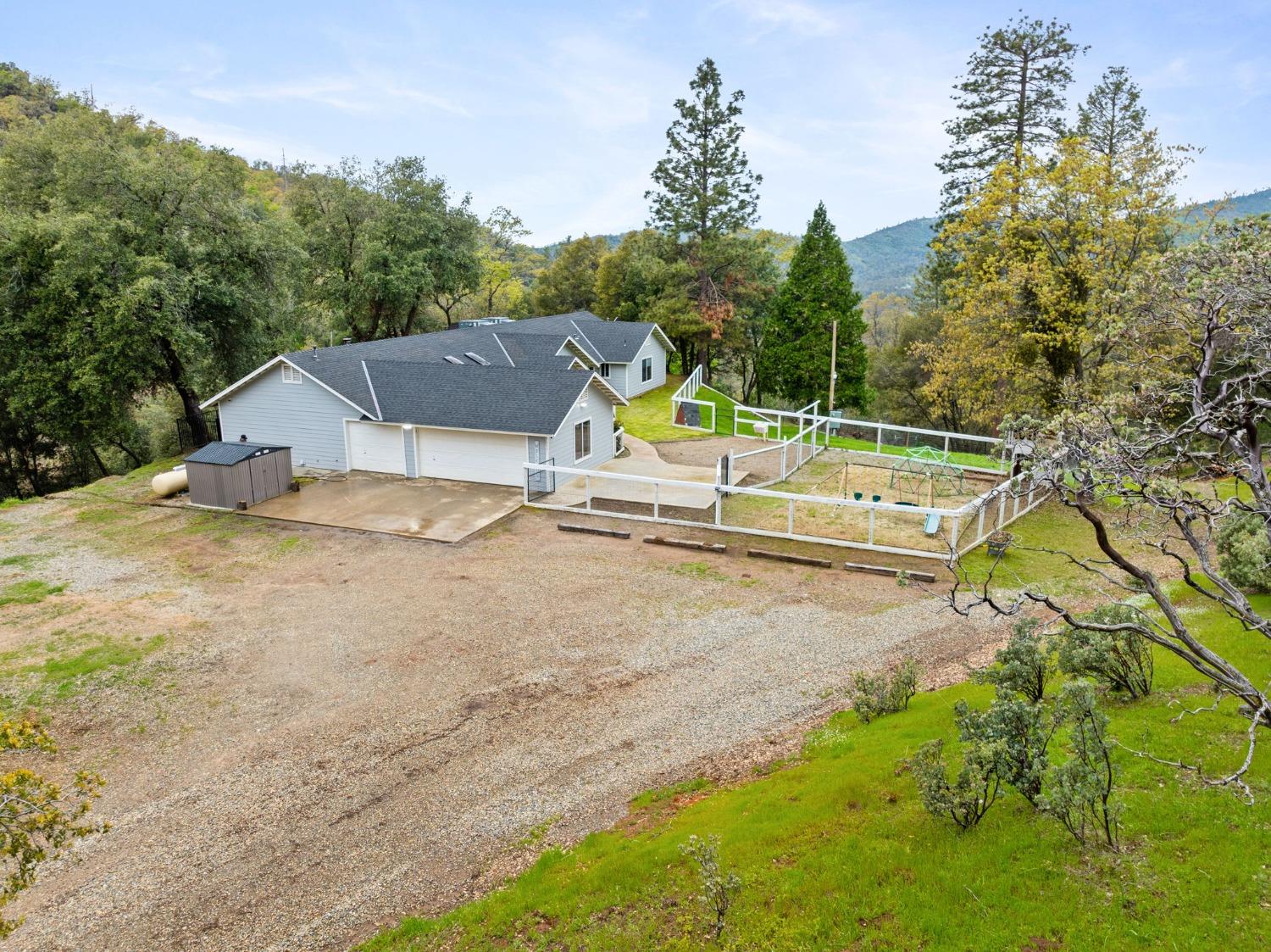 36345 Mudge Ranch Rd, Coarsegold, CA 93614