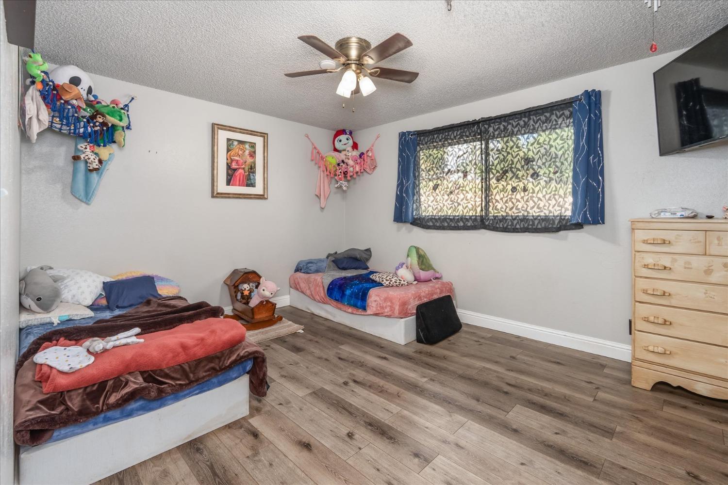 40700 Road 425 A, Oakhurst, CA 93644