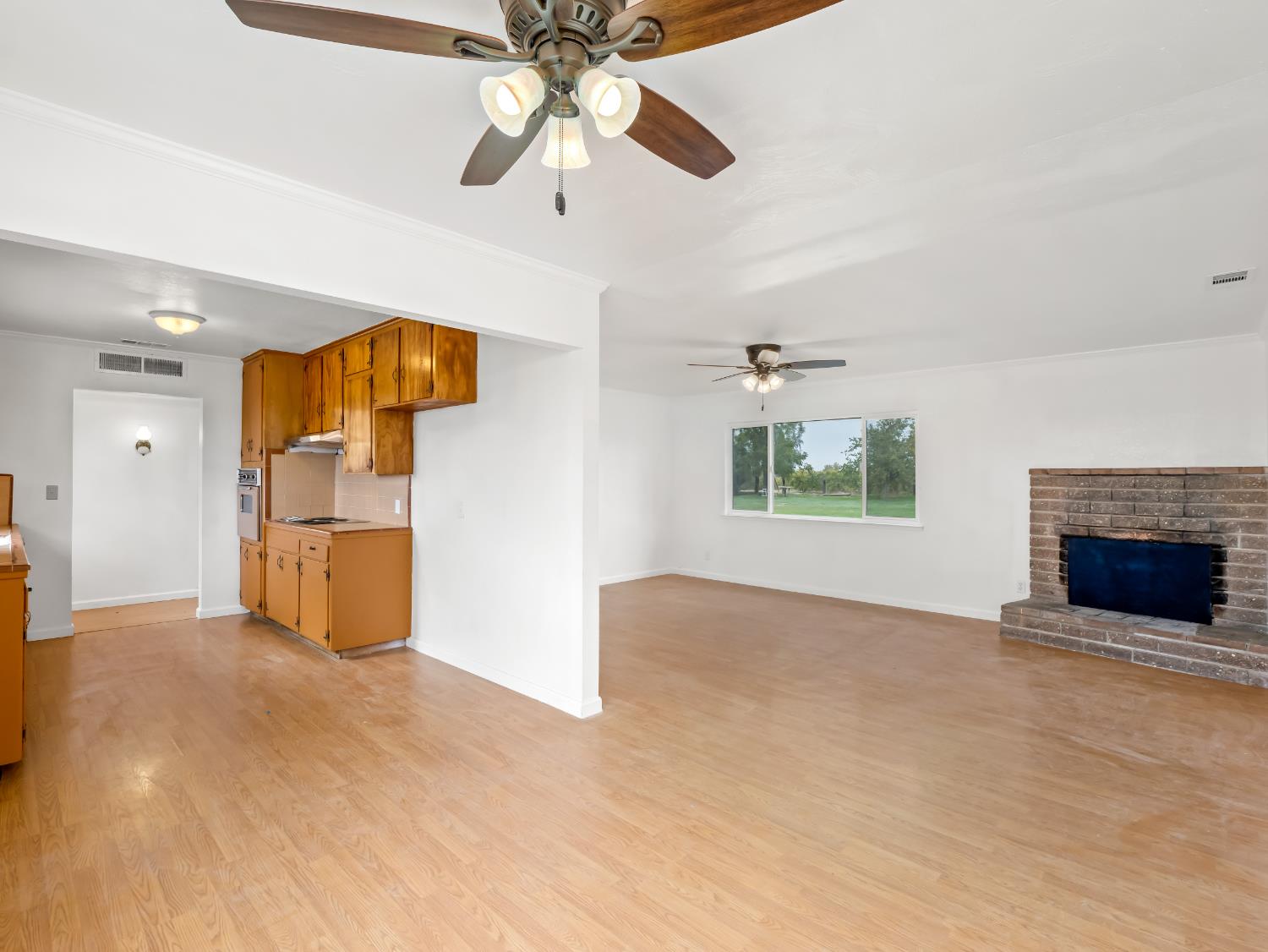 10375 W Kearney Blvd, Fresno, CA 93706