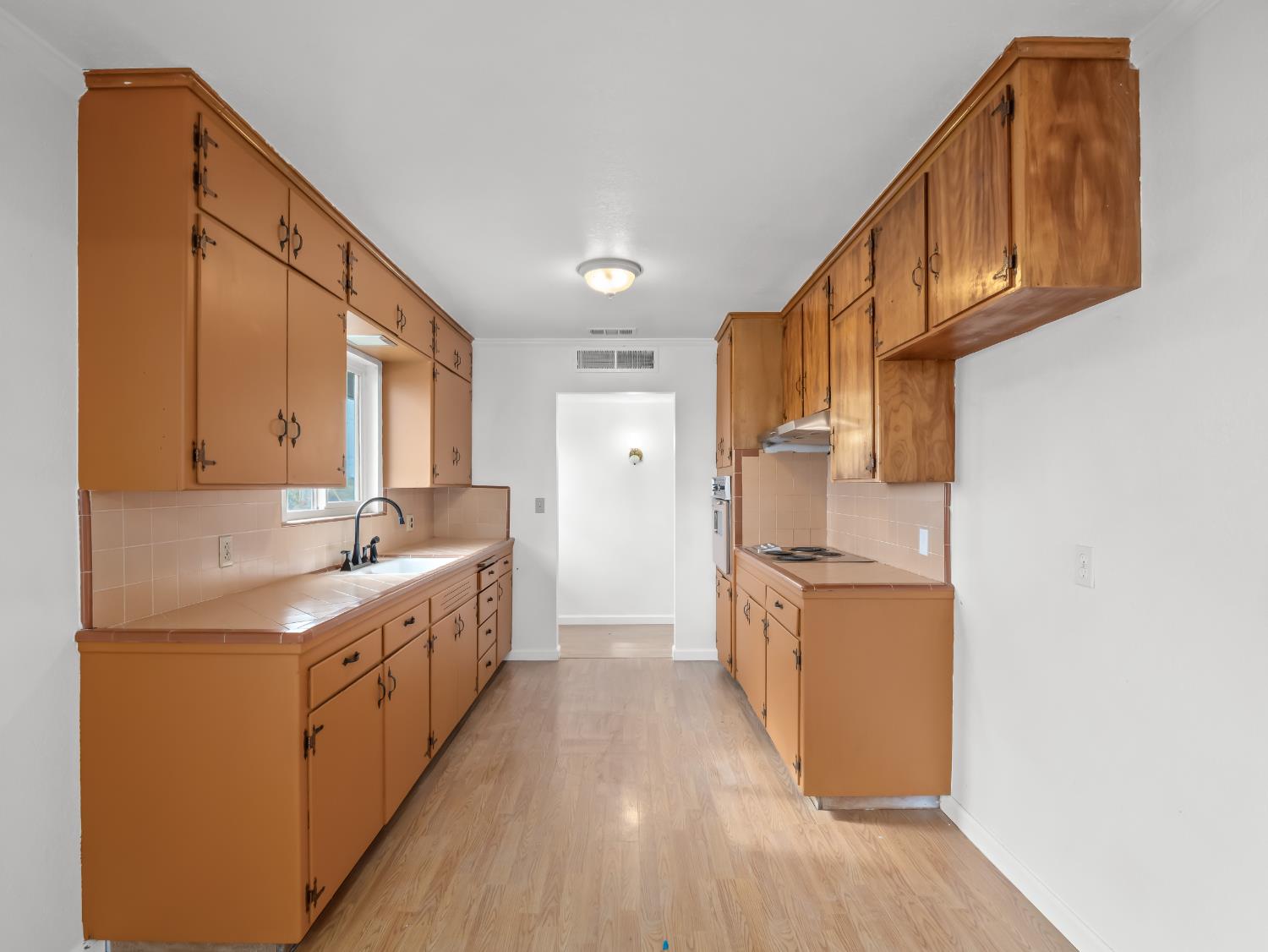 10375 W Kearney Blvd, Fresno, CA 93706