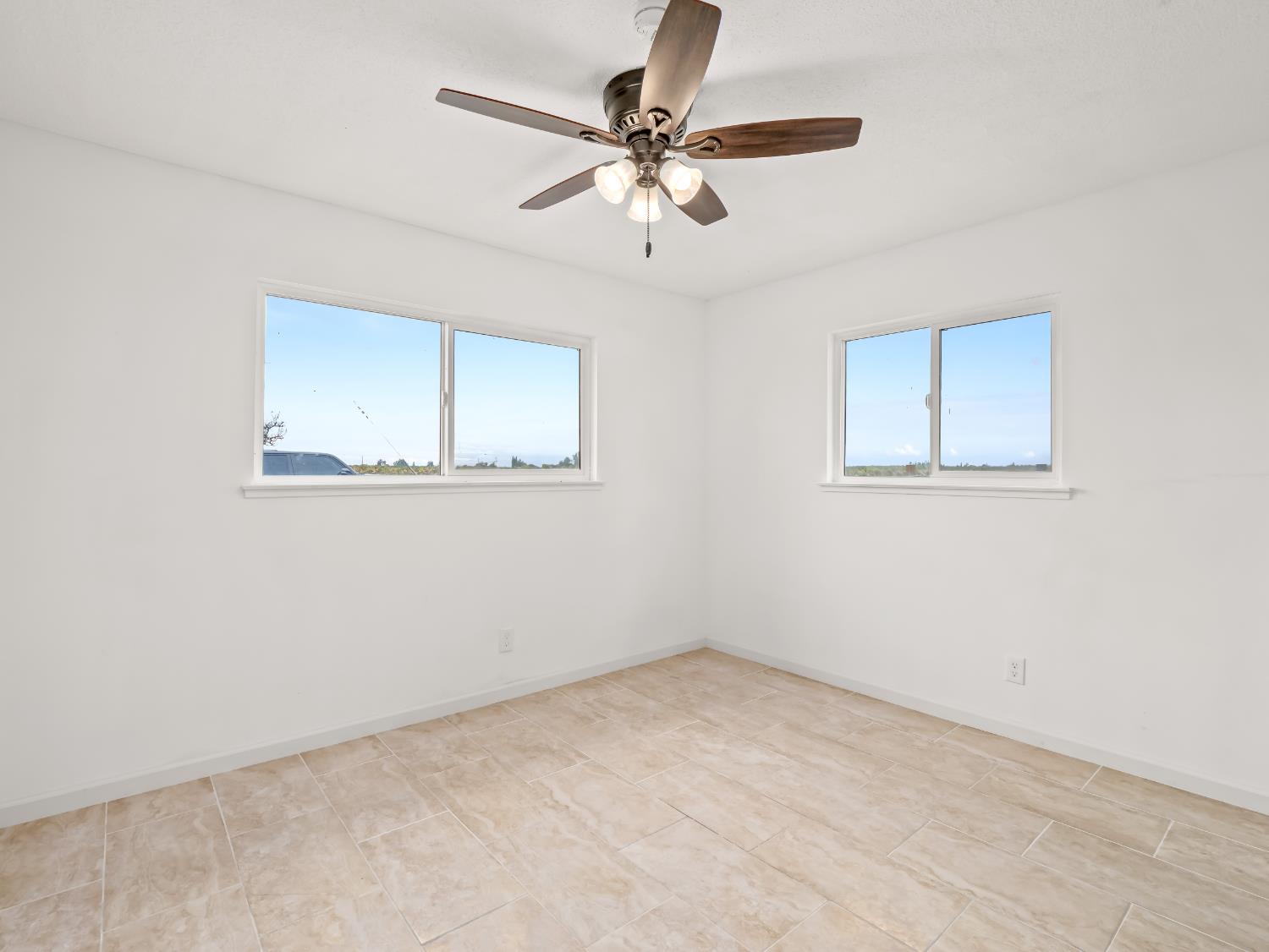 10375 W Kearney Blvd, Fresno, CA 93706