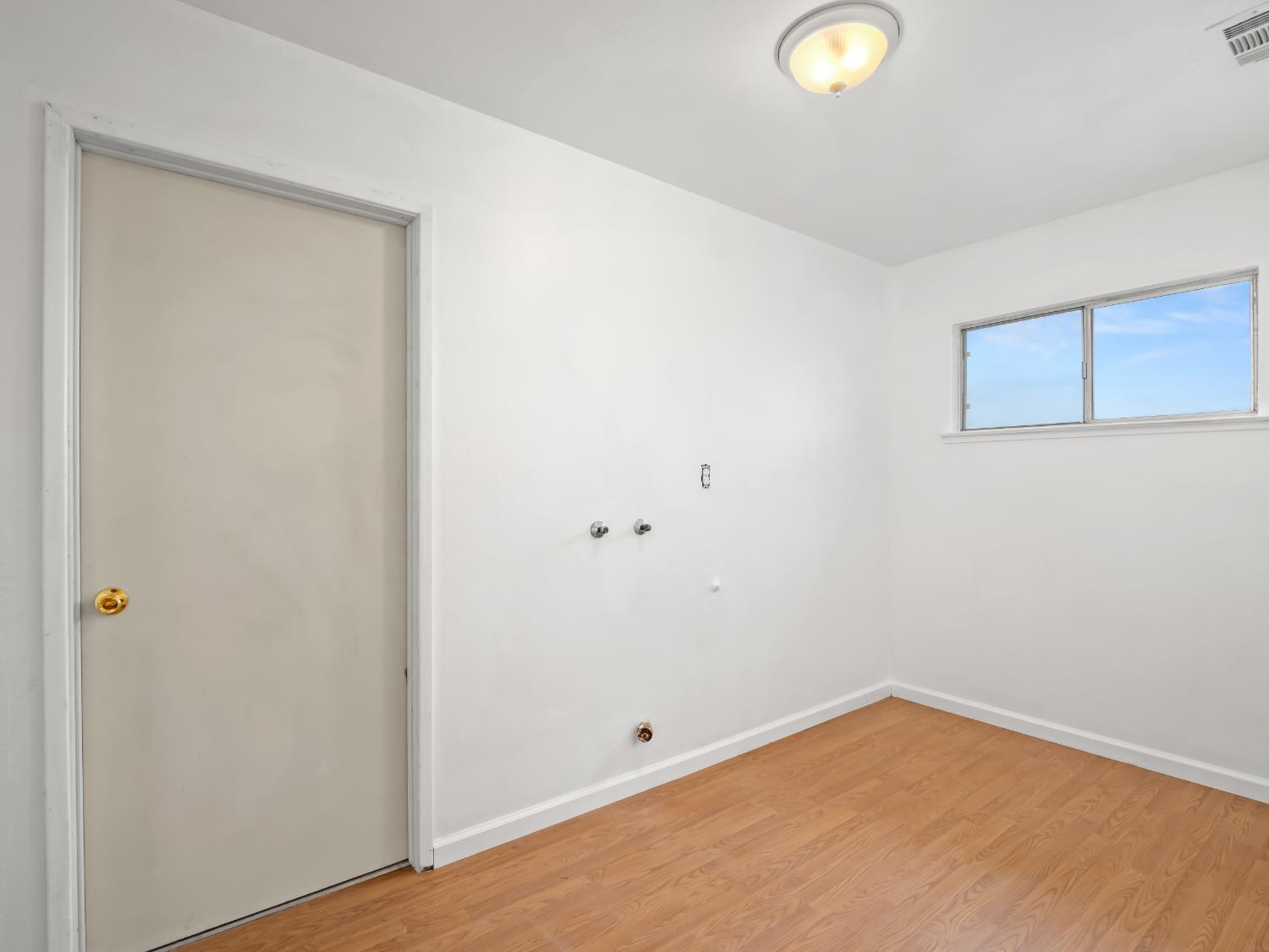 10375 W Kearney Blvd, Fresno, CA 93706