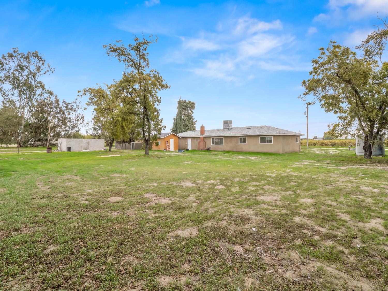 10375 W Kearney Blvd, Fresno, CA 93706