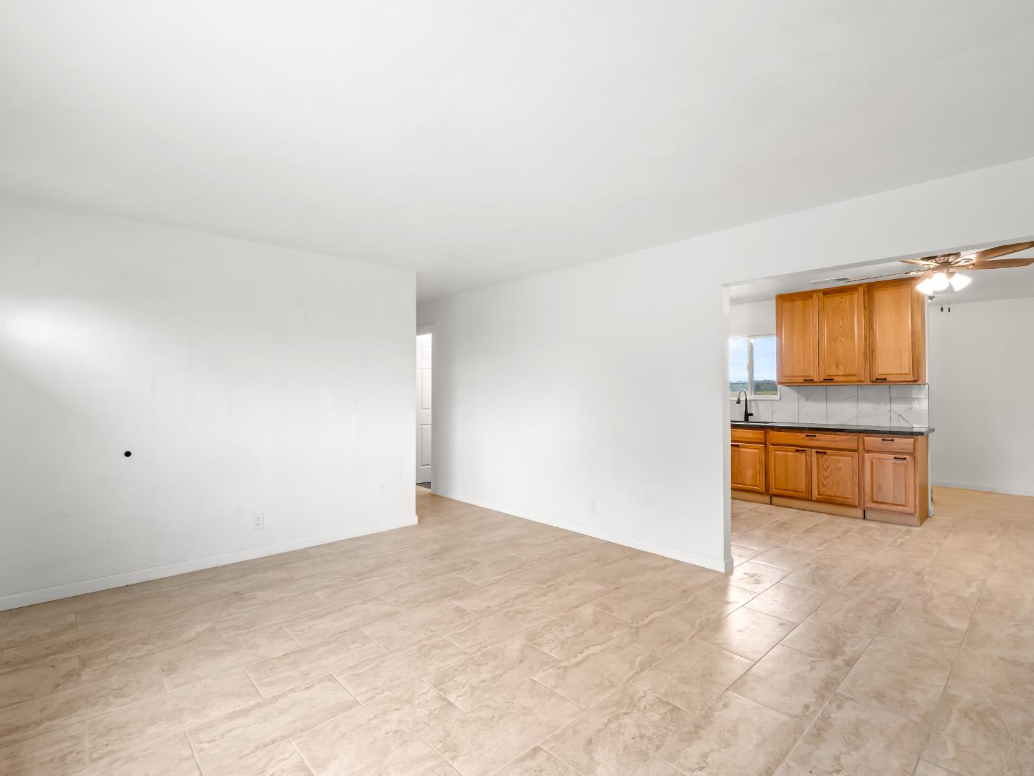 10375 W Kearney Blvd, Fresno, CA 93706