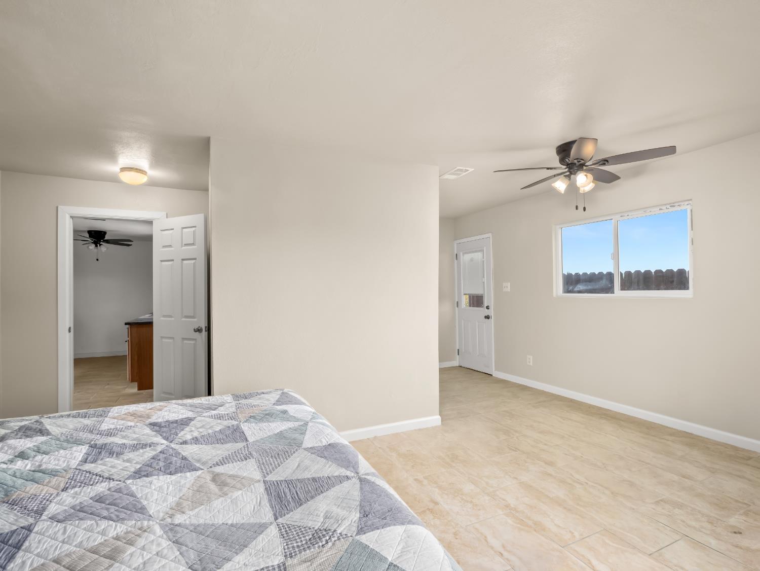 10375 W Kearney Blvd, Fresno, CA 93706