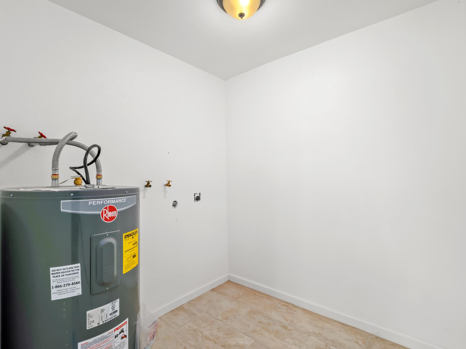 10375 W Kearney Blvd, Fresno, CA 93706