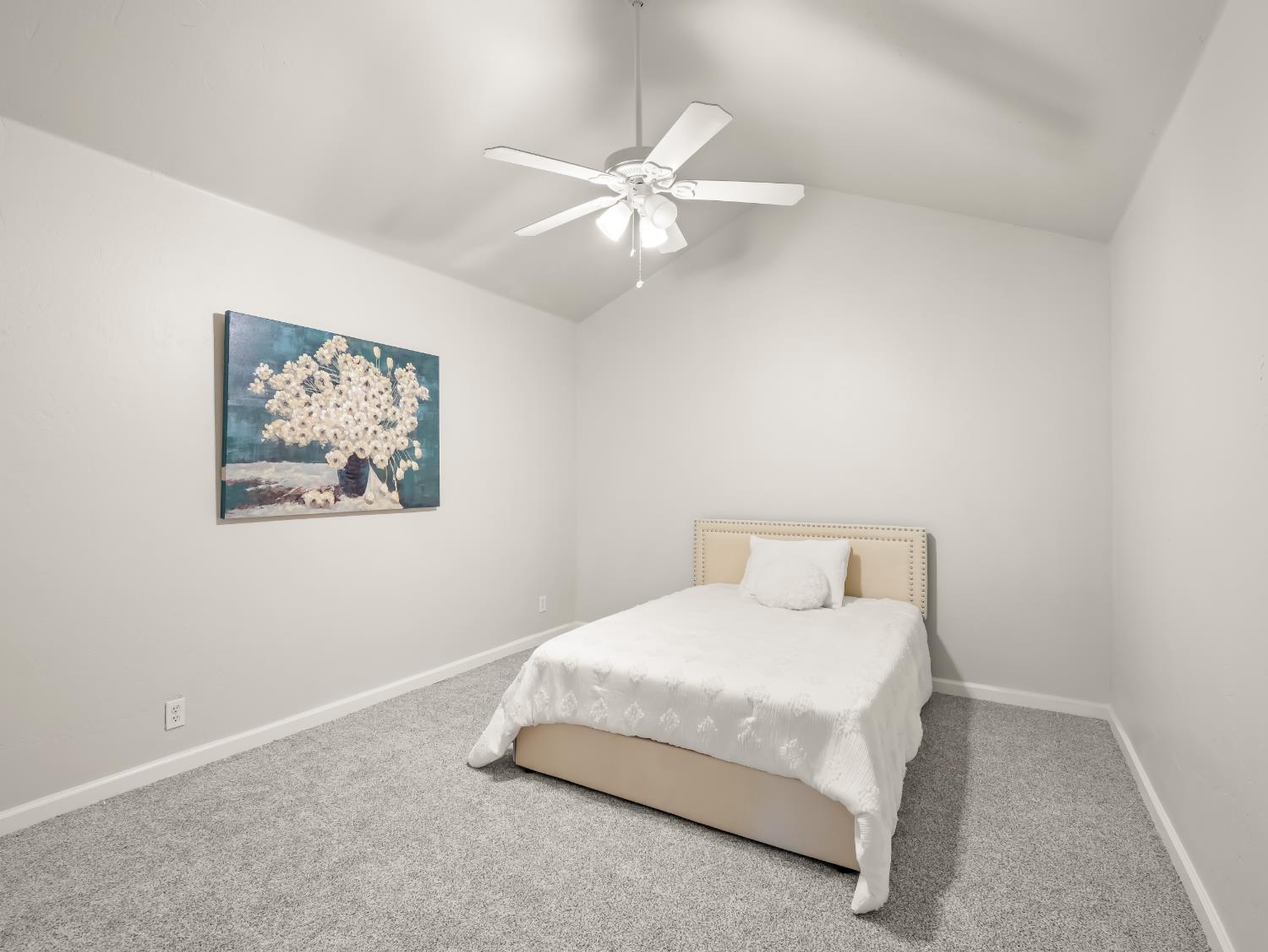 3933 N Greenwood Ave, Sanger, CA 93657