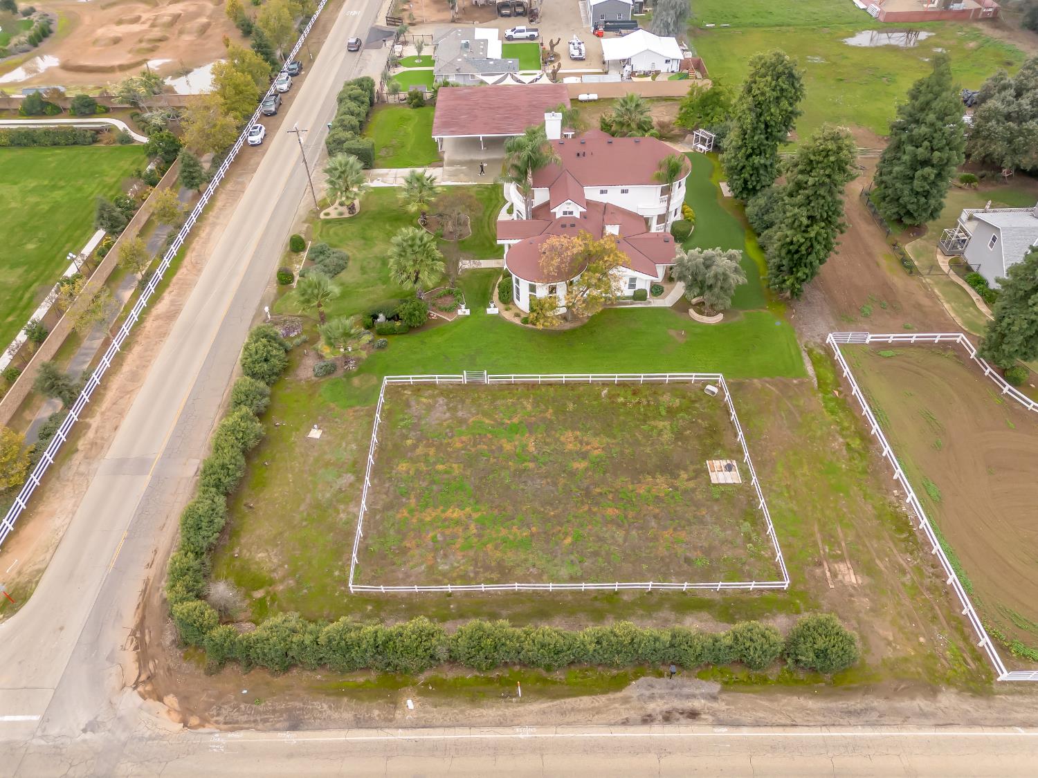 3933 N Greenwood Ave, Sanger, CA 93657