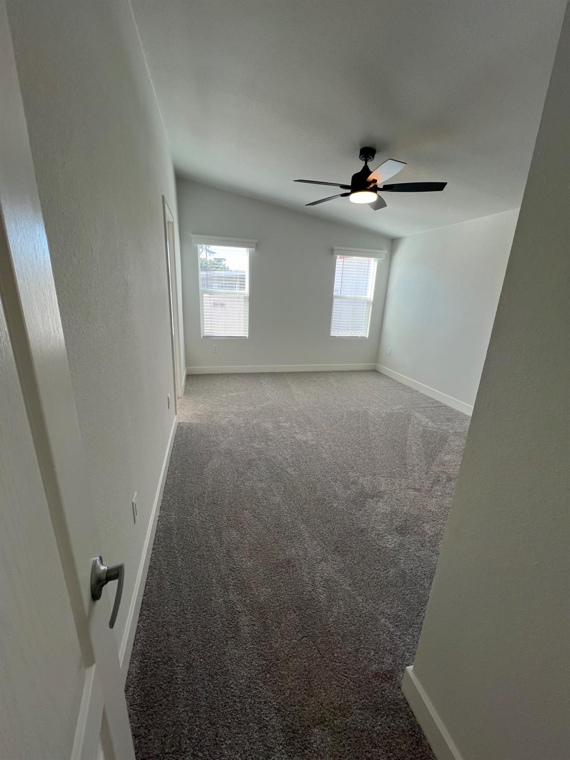 2706 W Ashlan Ave #299, Fresno, CA 93705