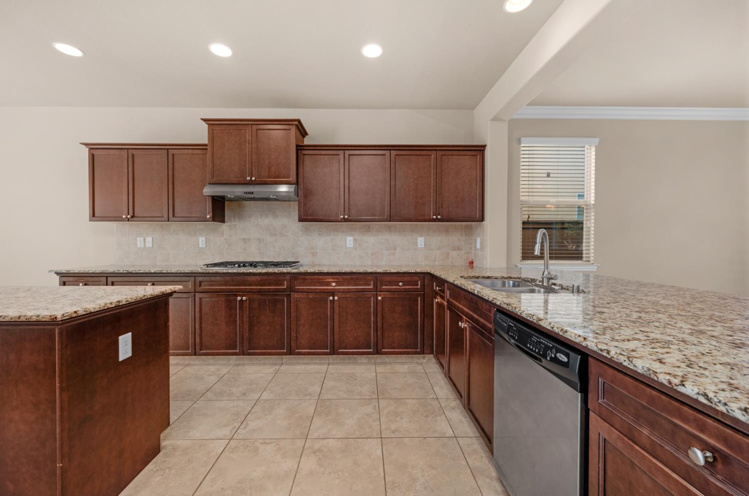 3267 Portals Ave, Clovis, CA 93619