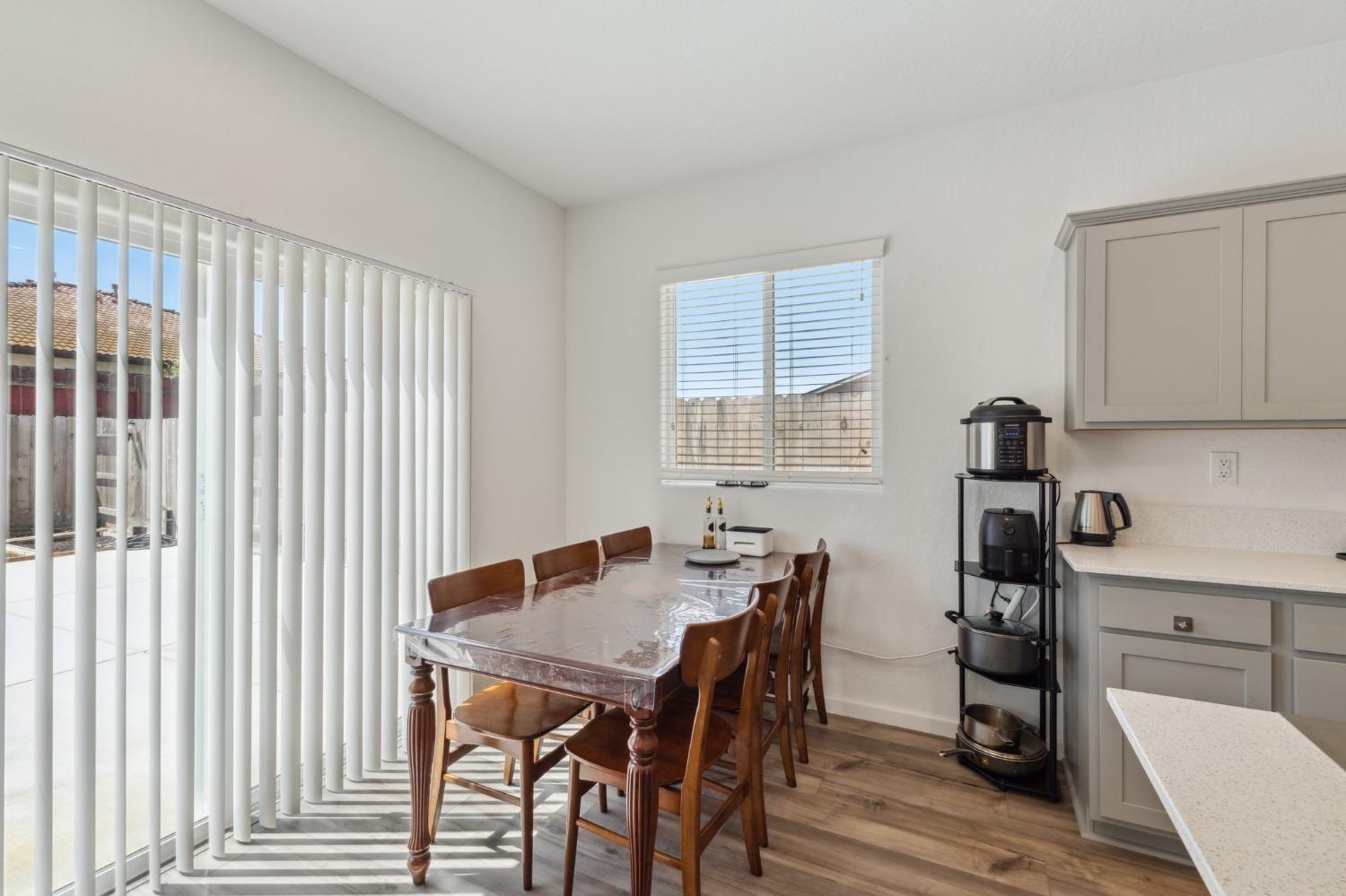 264 Rosebriar St, Madera, CA 93638