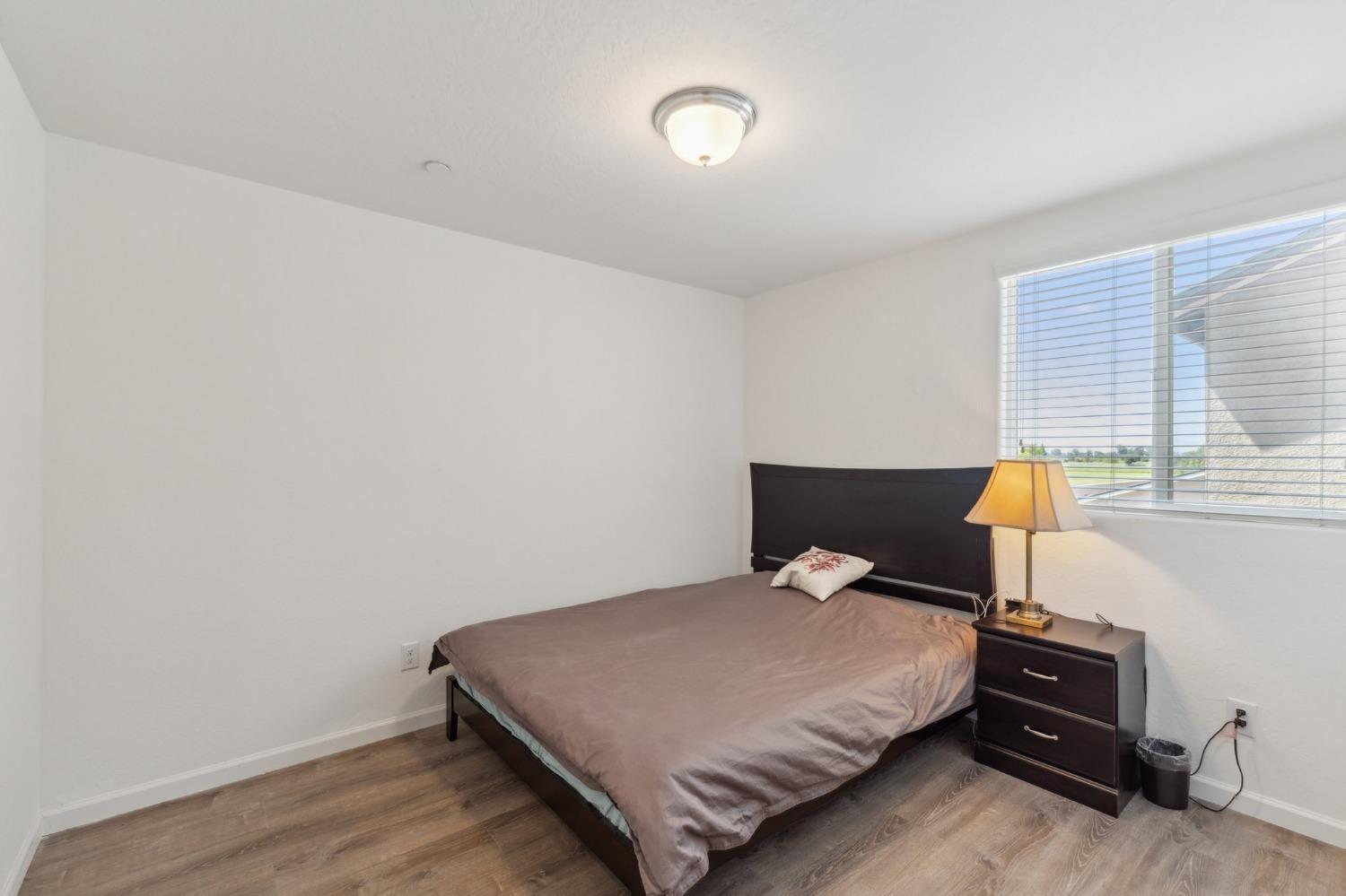 264 Rosebriar St, Madera, CA 93638