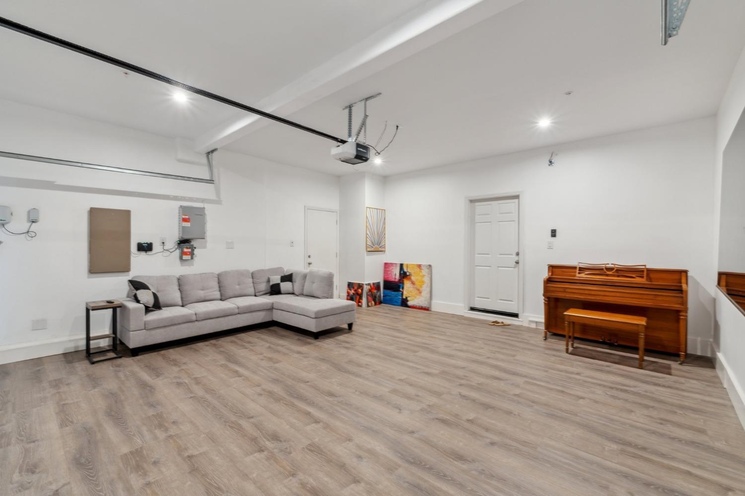 264 Rosebriar St, Madera, CA 93638