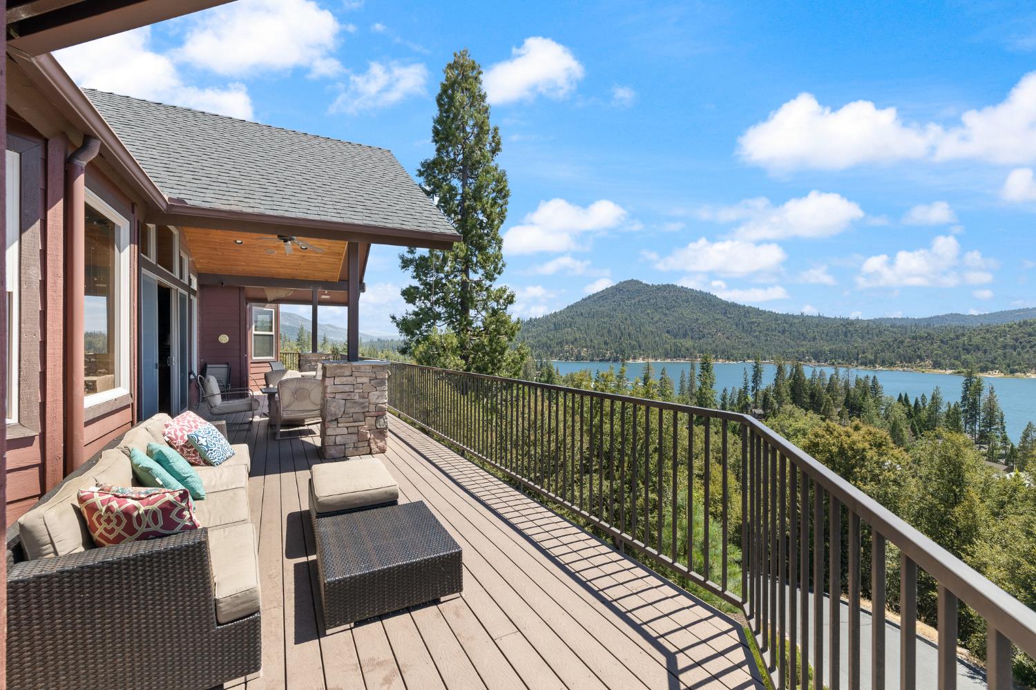 39828 Granite Ridge Ln, Bass Lake, CA 93604