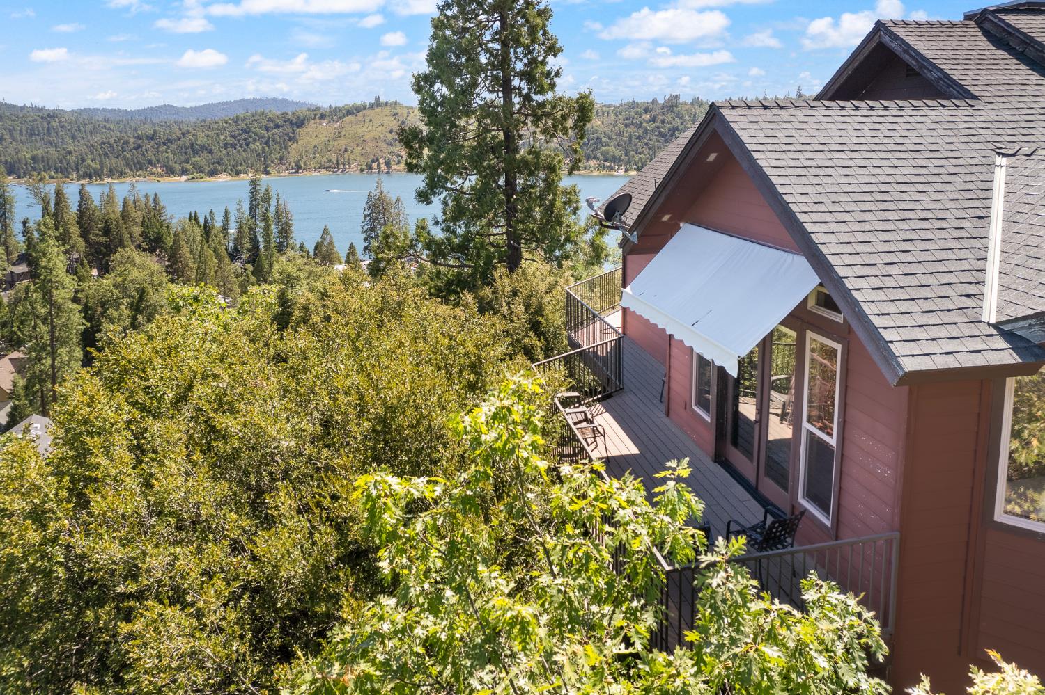 39828 Granite Ridge Ln, Bass Lake, CA 93604