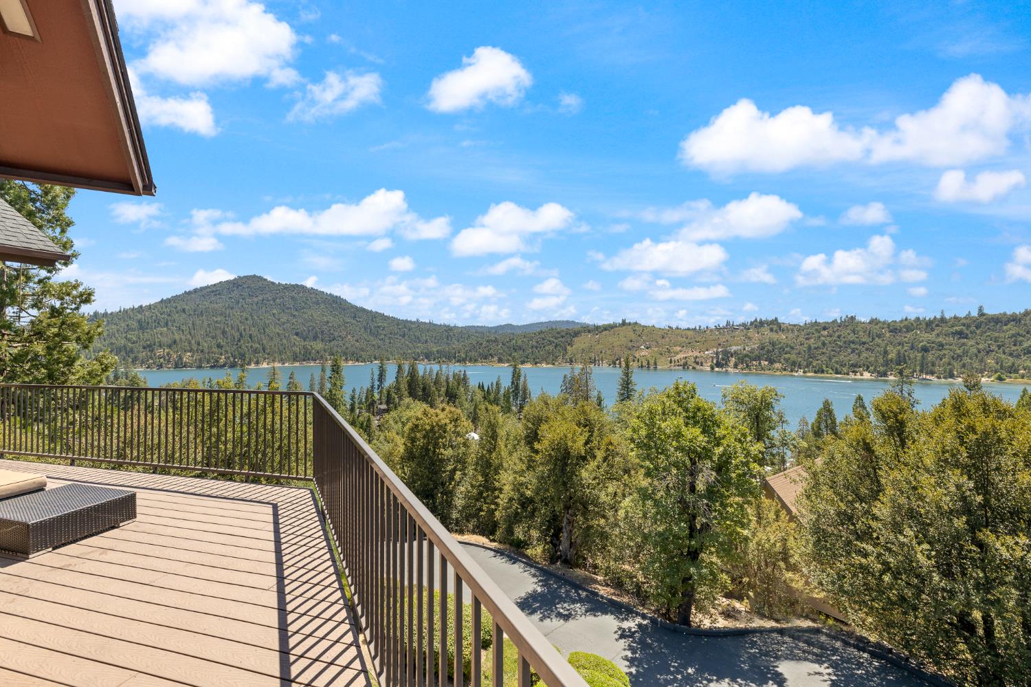 39828 Granite Ridge Ln, Bass Lake, CA 93604