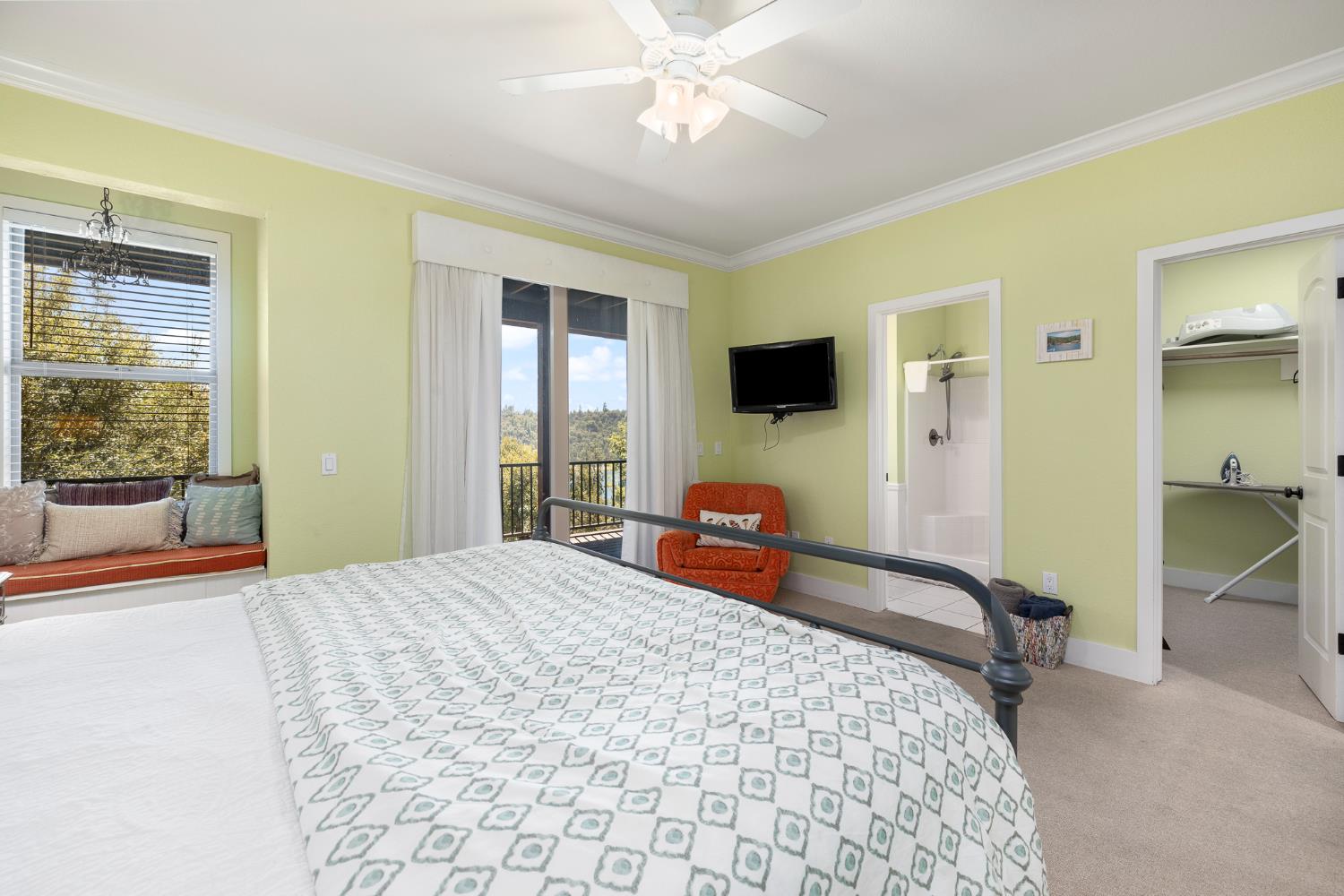 39828 Granite Ridge Ln, Bass Lake, CA 93604