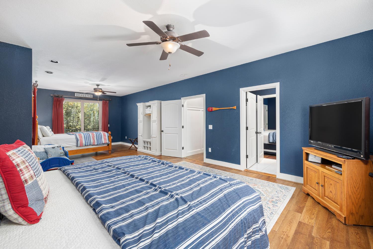 39828 Granite Ridge Ln, Bass Lake, CA 93604