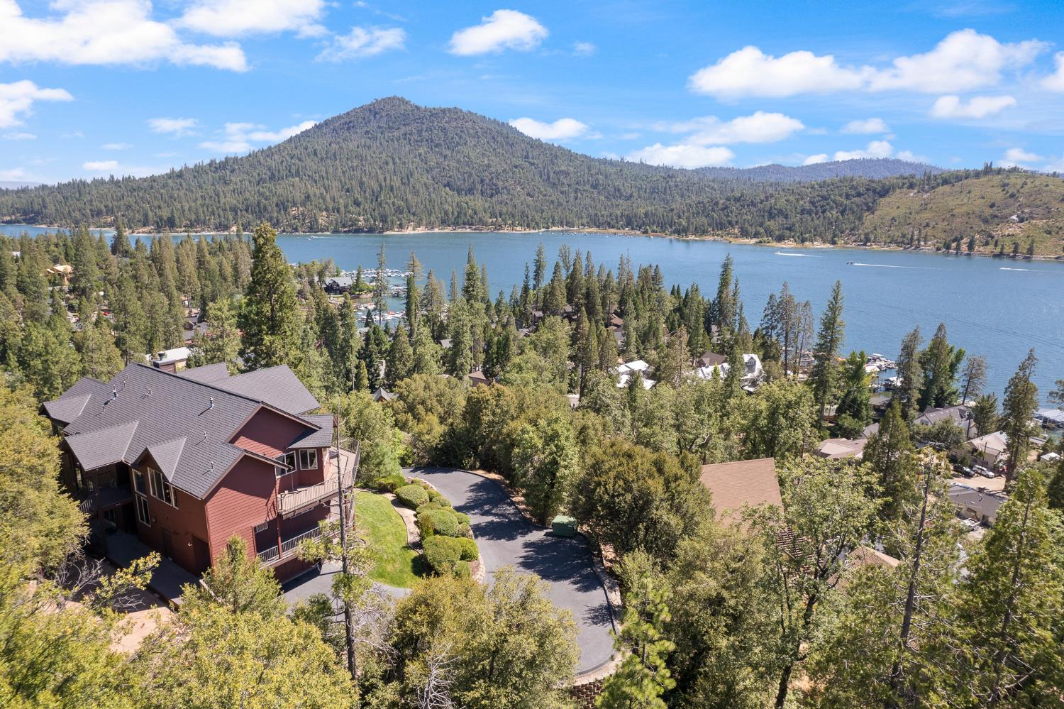 39828 Granite Ridge Ln, Bass Lake, CA 93604